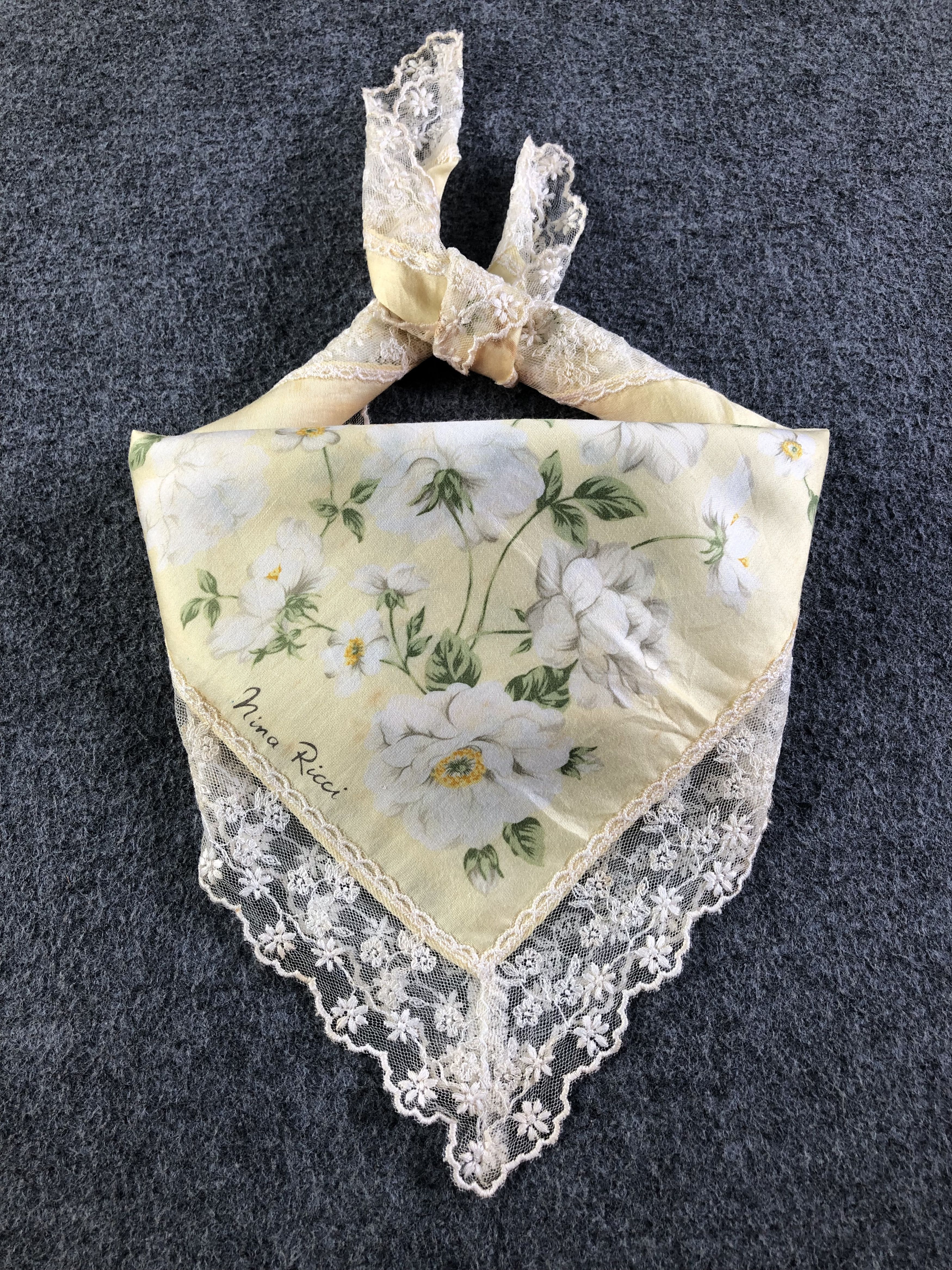 Nina Ricci Nina Ricci Handkerchief / Bandana / Neckerchief C378 Size ONE SIZE - 1 Thumbnail
