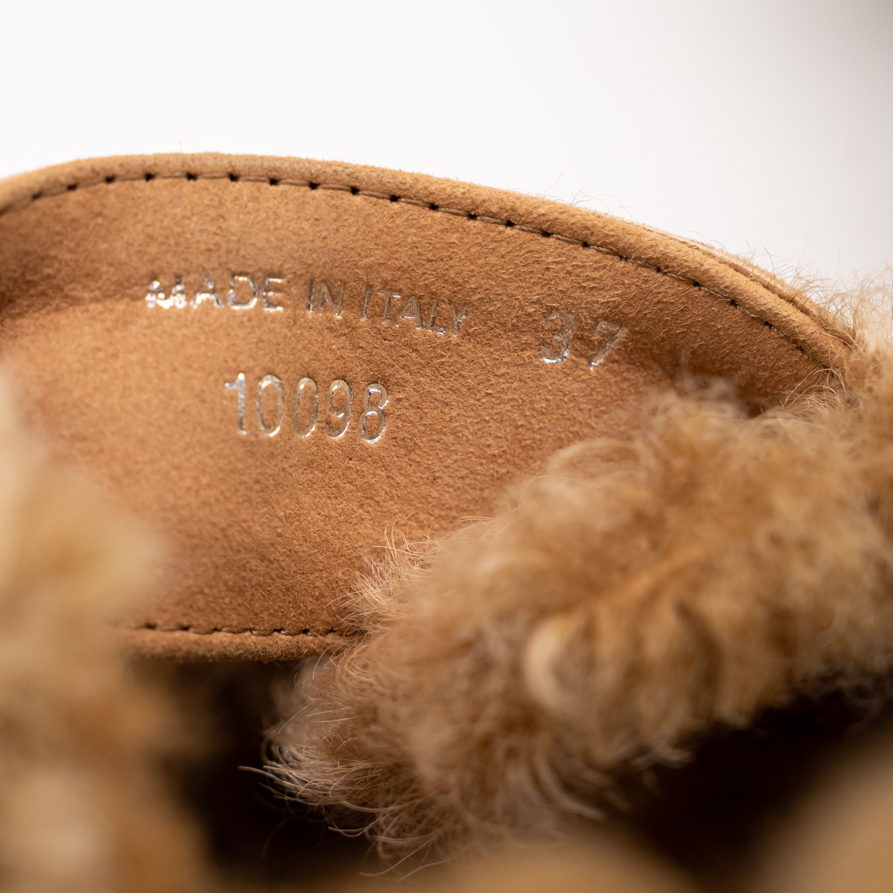 Miu Miu 37eu 7 US Miu Miu Camel Brown Shearling Sandals Size US 7 / IT 37 - 11 Thumbnail