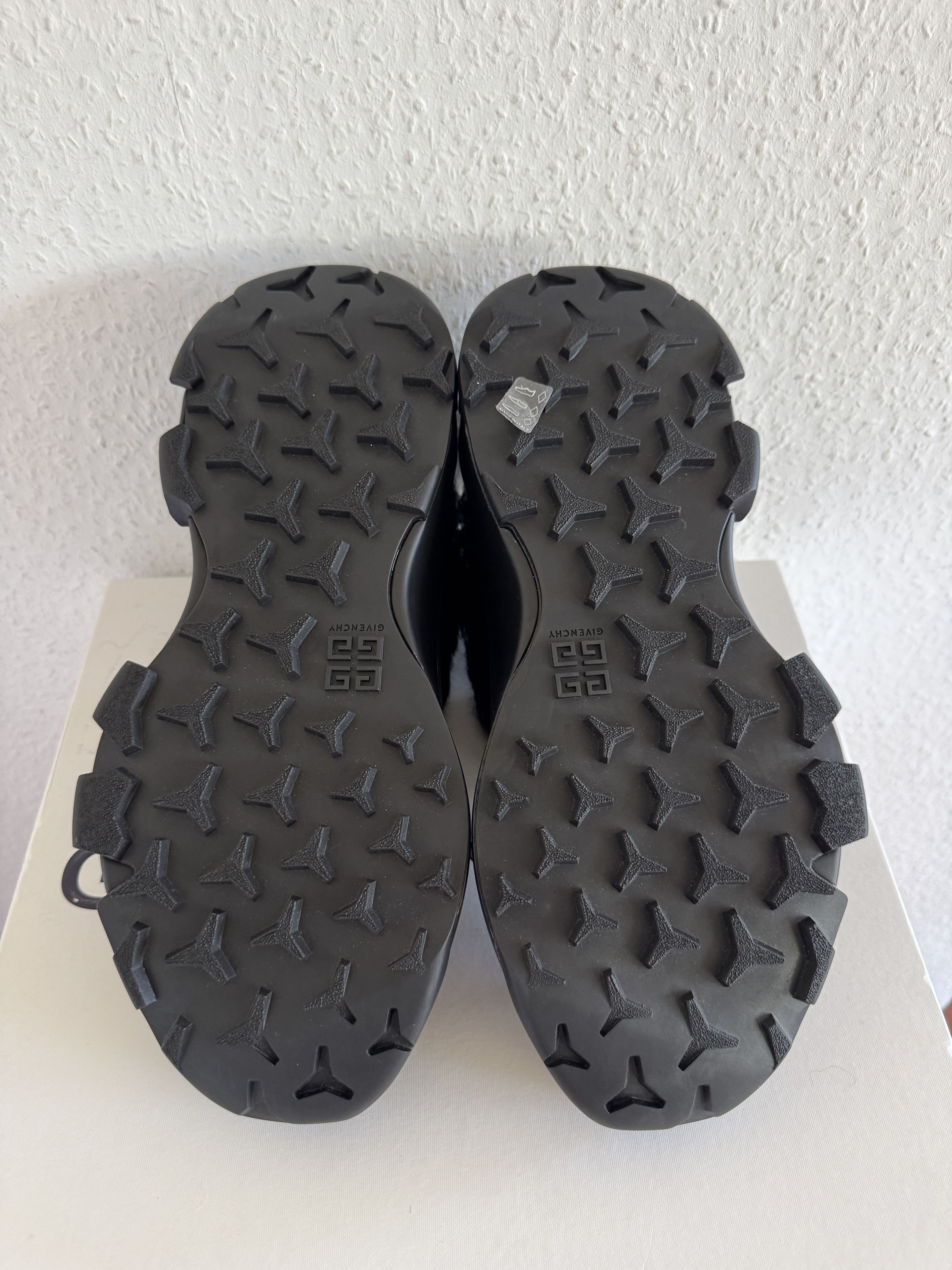 Givenchy Monumental Mallow Shearling-Lined Sneakers – All Black Size US 11 / EU 44 - 5 Thumbnail