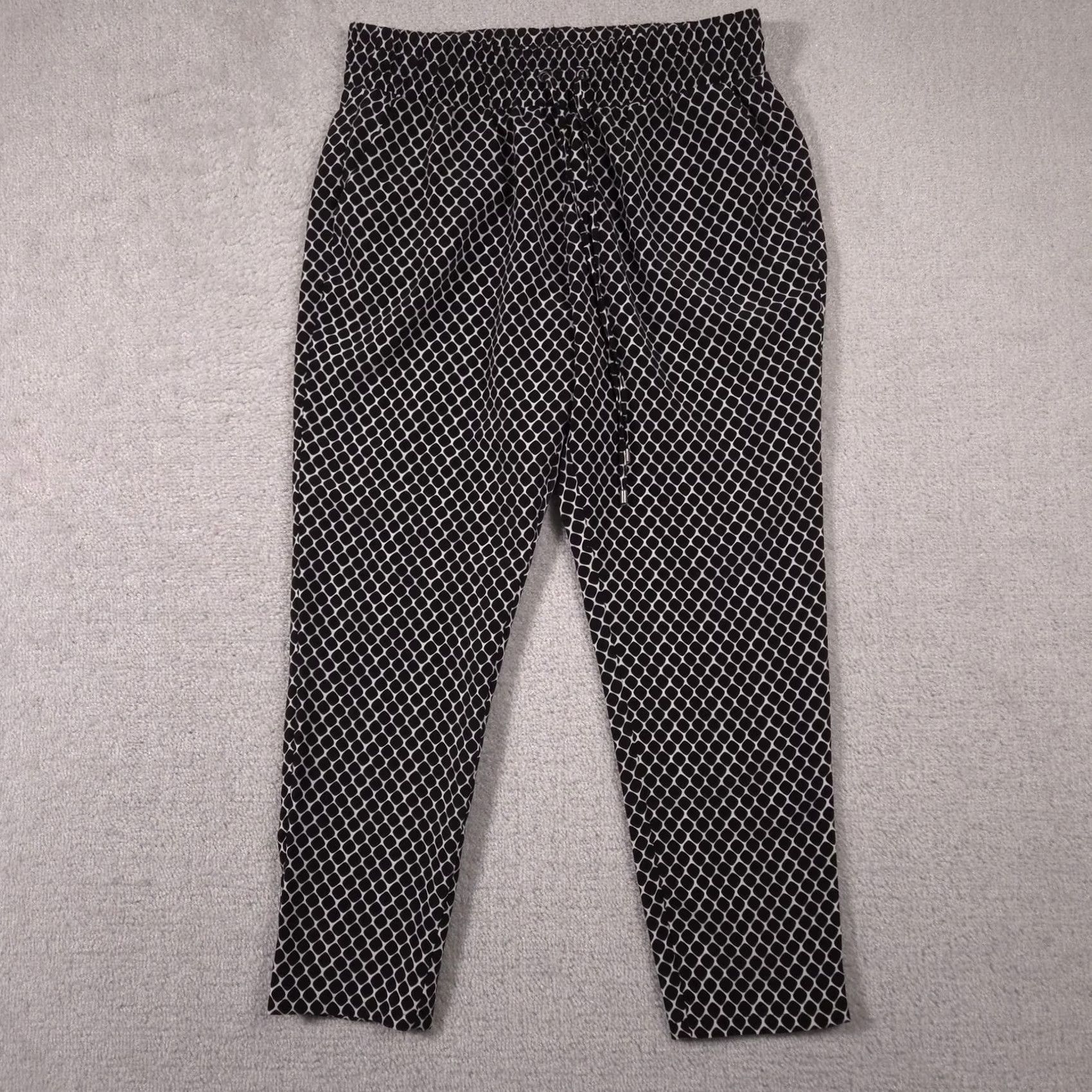 Apt. 9 VINTAGE? No. (But Not Vintage) APT 9 Pants Womens Petite Medium Black White Geometric Print Pull On Tapered Leg Size 32" / US 10 / IT 46 - 2 Thumbnail