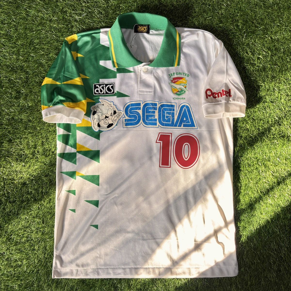 Asics Asics 1993-94 Jef United Away Jersey #10 8/10 Size US M / EU 48-50 / 2 - 3 Thumbnail