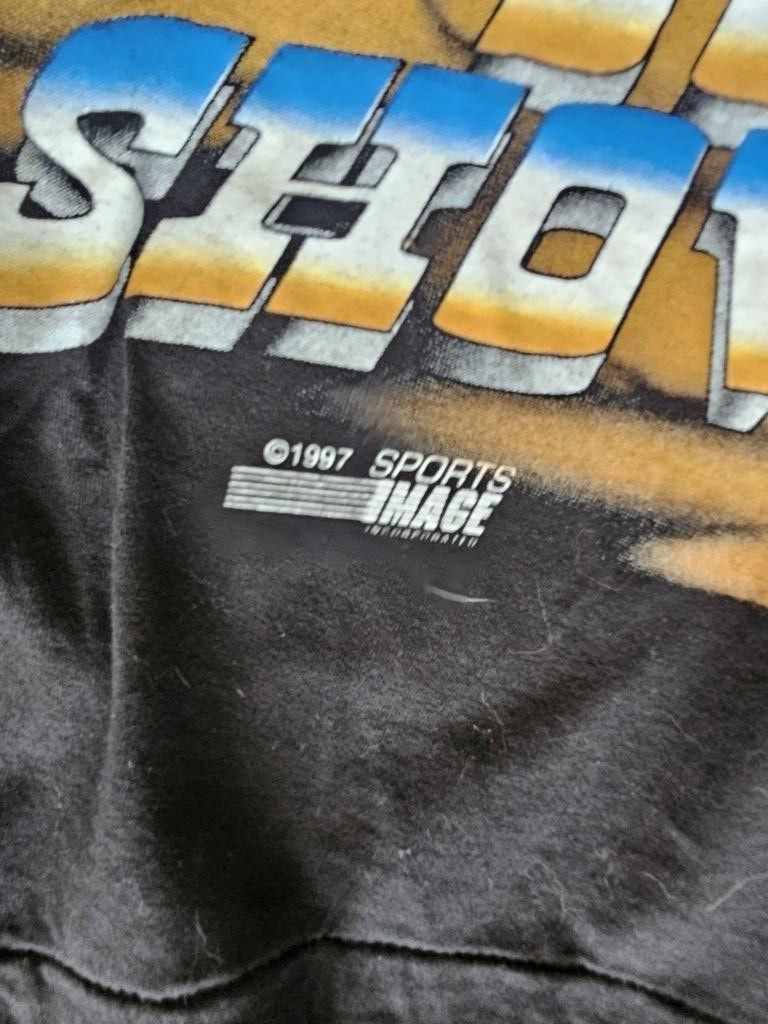 Chase Authentics 1997 Dale Earnhardt "700 Charging Horses" NASCAR t-shirt Size US XL / EU 56 / 4 - 6 Thumbnail