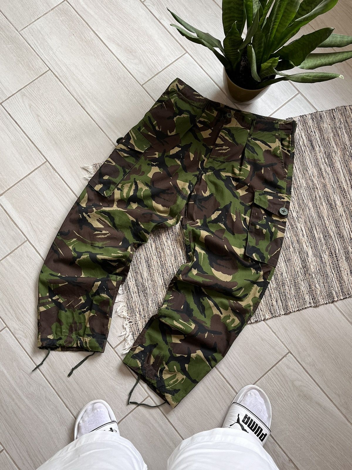 Vintage Vintage Camo Combat trousers pants cargo drawstrings Size US 32 / EU 48 - 1 Thumbnail