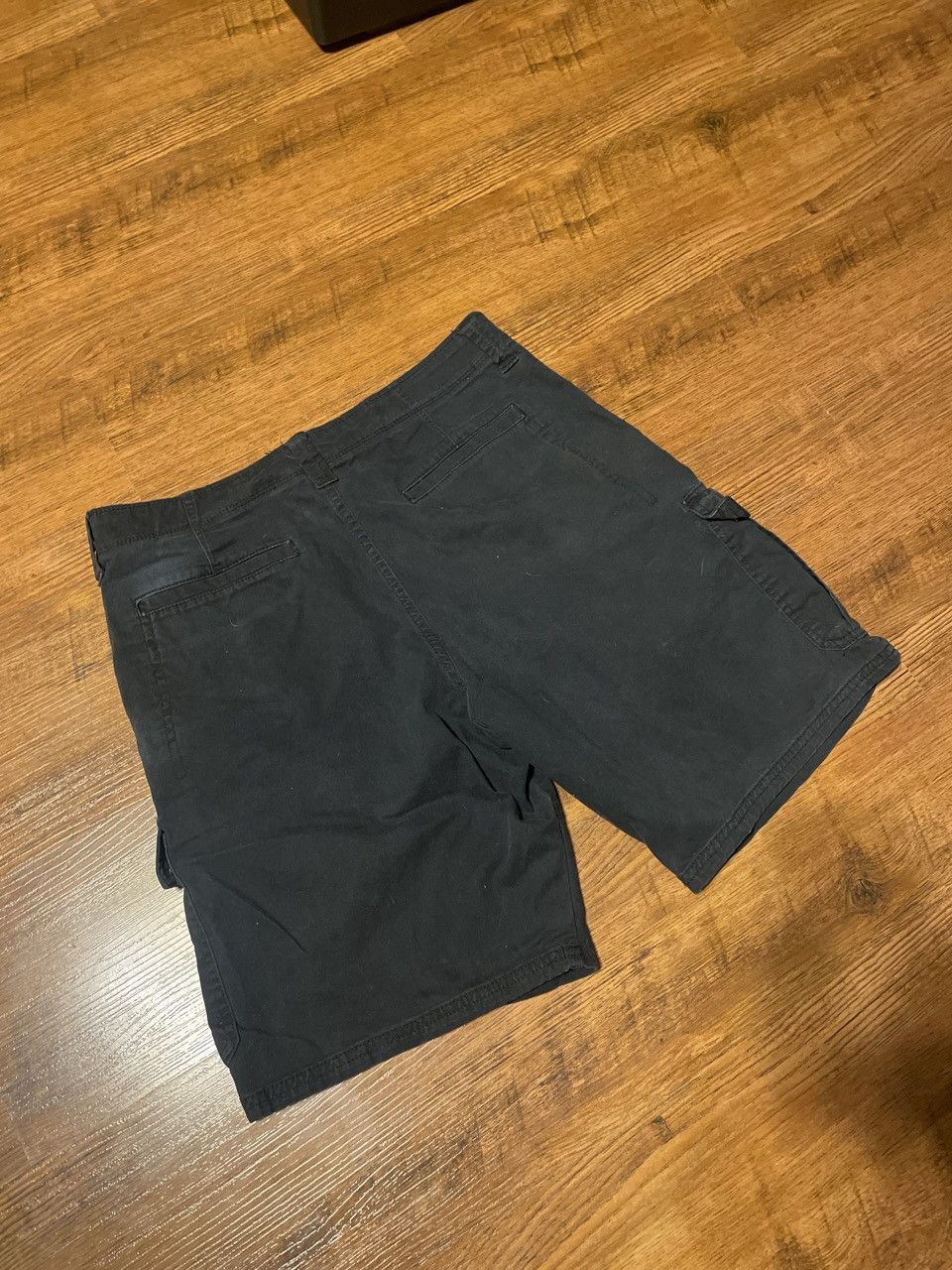 Wrangler Vintage Wrangler Black Cargo Shorts Size US 33 - 5 Thumbnail