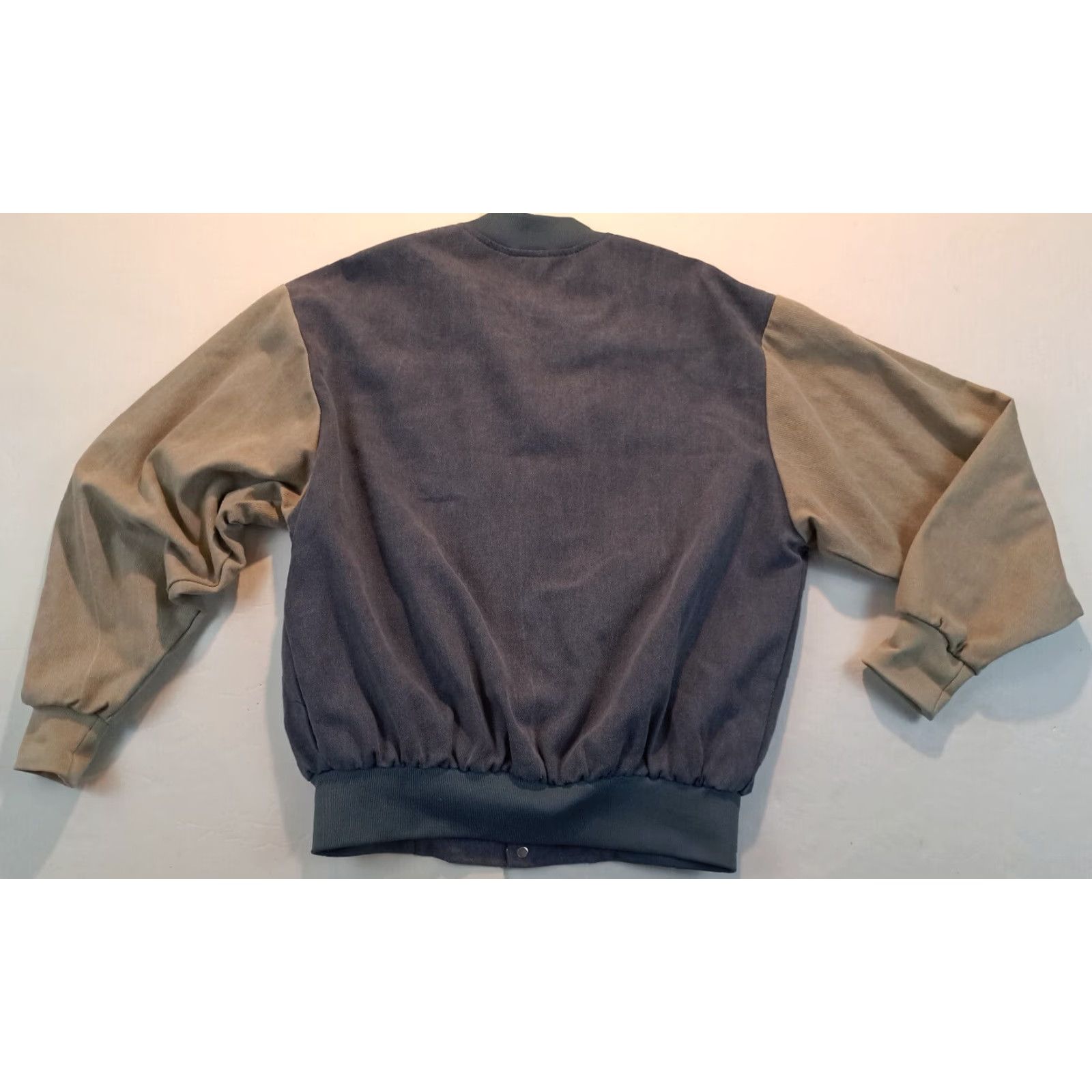 Ford Ford Motor Co. 30 YR Anniversary Full Button Bomber Jacket Men L Blue United States Union Made UAW Local 600 Nemesis USA Size US L / EU 52-54 / 3 - 7 Thumbnail