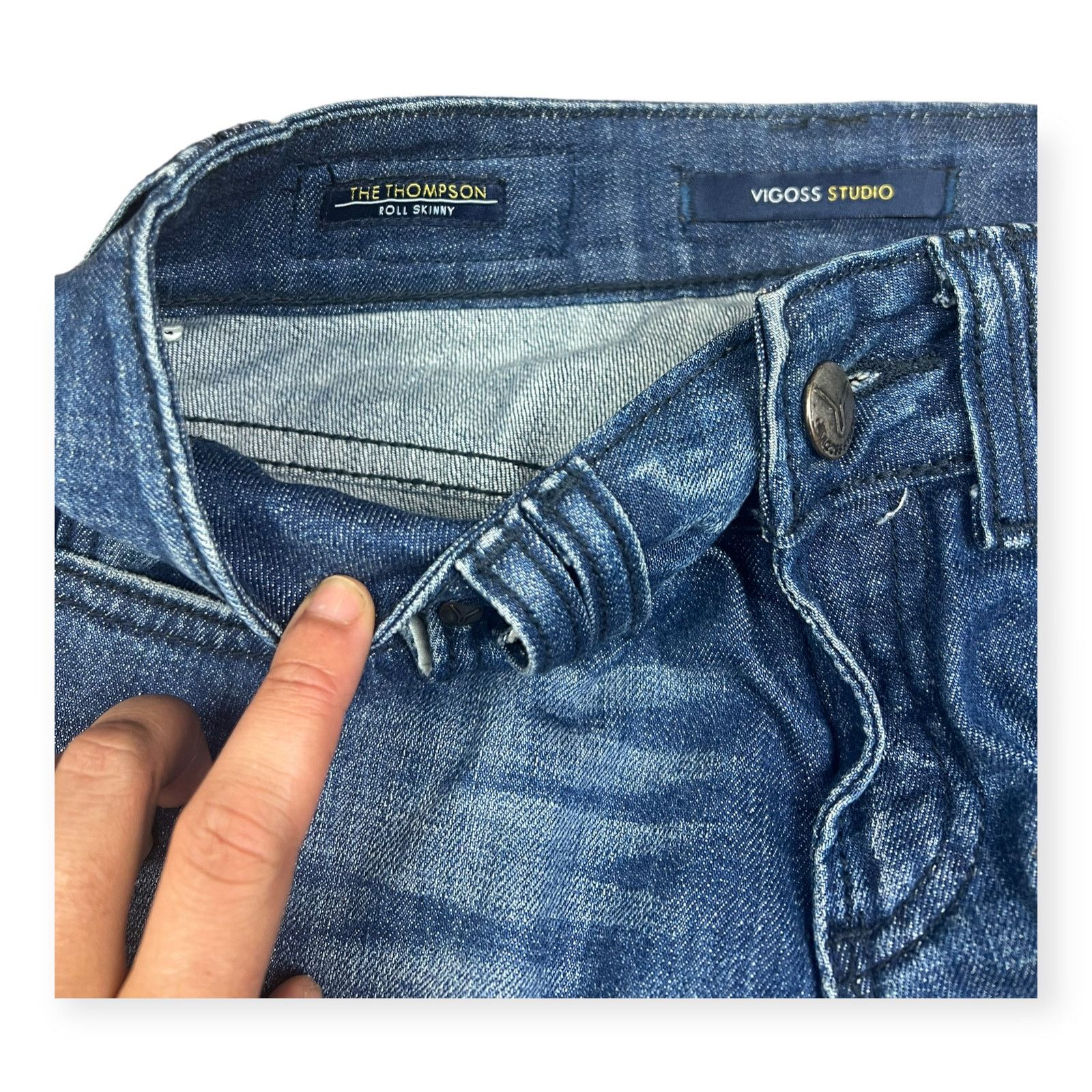 Nordstrom Vigoss Studio | The Thompson Rolled Skinny Distressed Jeans Size 26" / US 2 / IT 38 - 4 Thumbnail