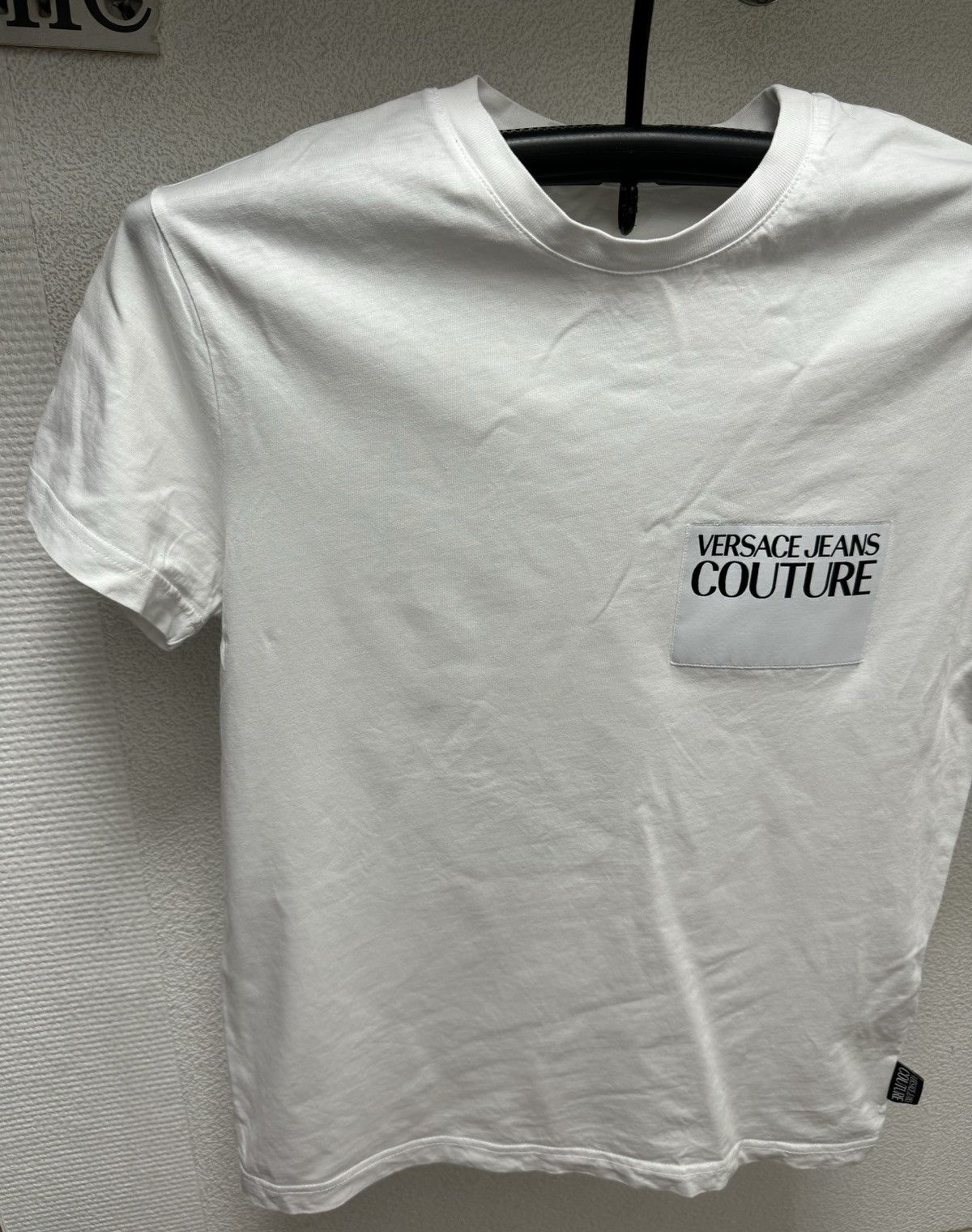 Versace Jeans Couture Versace jeans couture big logo white t-shirt S sz Size US S / EU 44-46 / 1 - 3 Thumbnail
