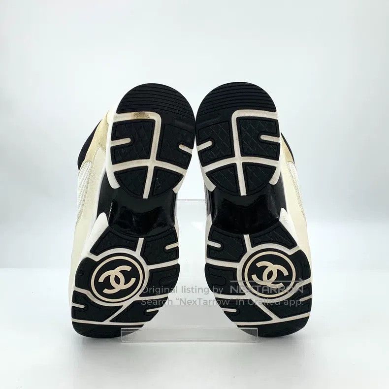 Chanel Chanel Colour-blocked logo latching casual panda sneakers Size US 9 / EU 42 - 5 Thumbnail
