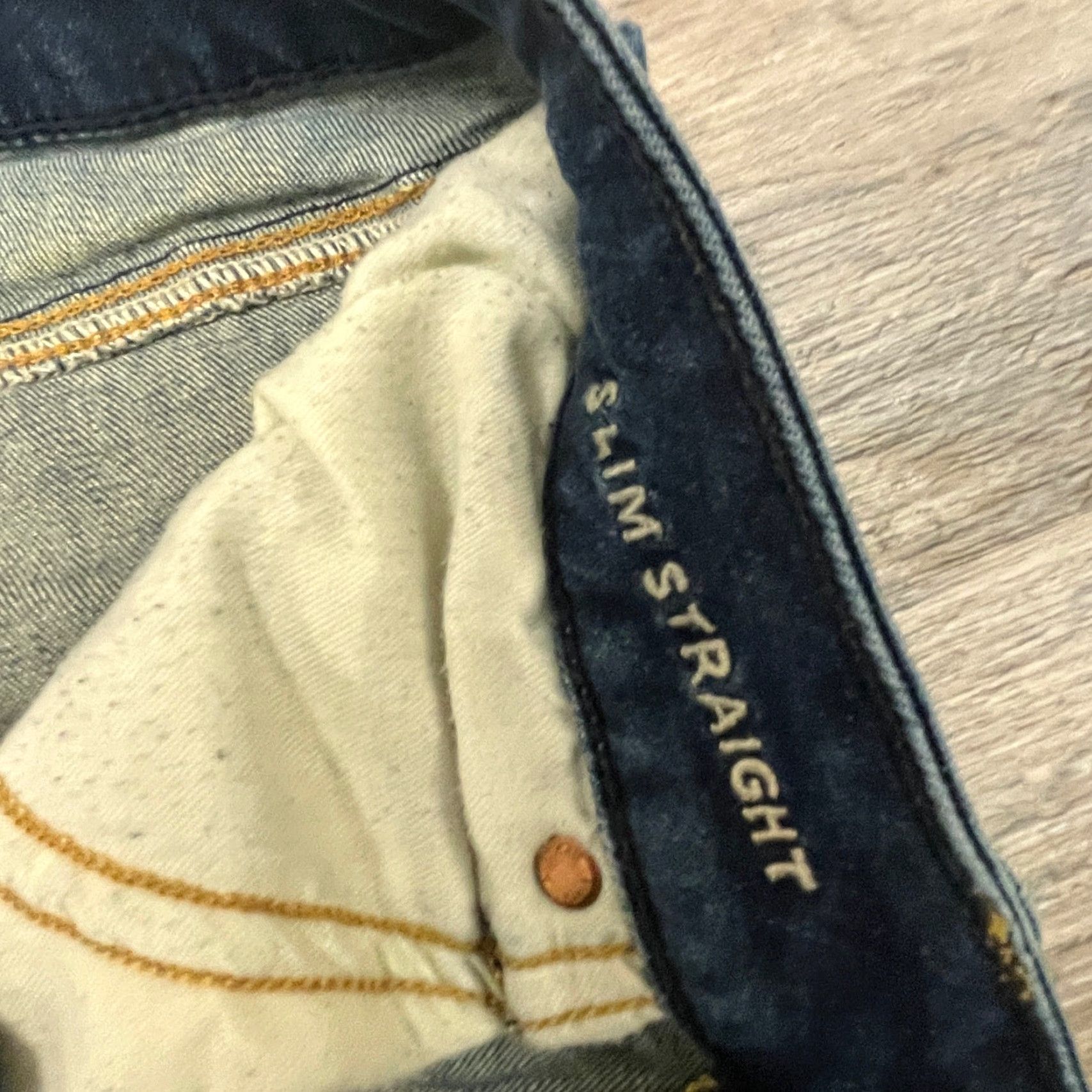 American Eagle Outfitters VINTAGE American Eagle Whisker Faded Mid Wash Blue Jeans Size US 31 - 5 Thumbnail