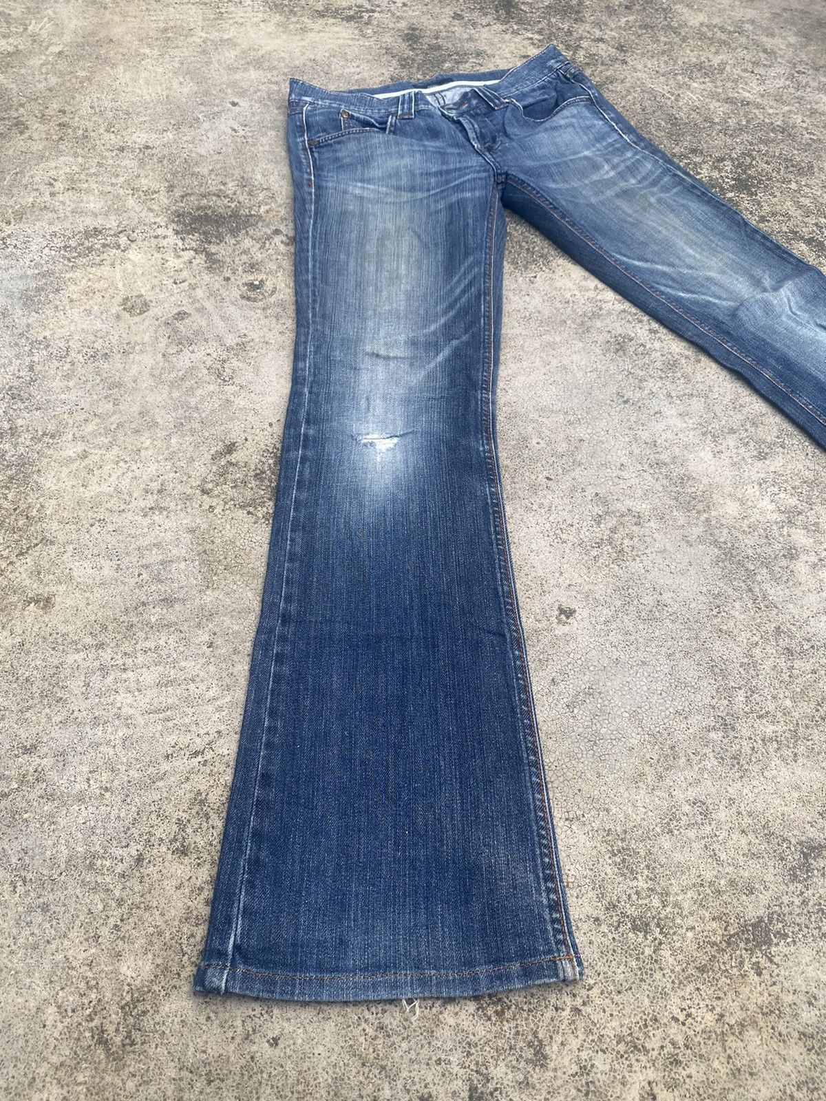 Hugo Boss × If Six Was Nine × Japanese Brand Flare Jeans Hugo Boss Distressed Bootcut Size US 30 / EU 46 - 1 Thumbnail