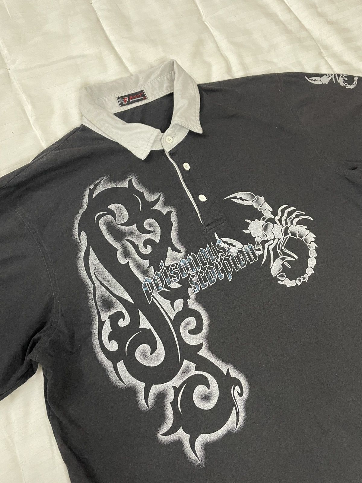 If Six Was Nine Vintage Rare Alt Tribal Poisonous Scorpion Polo T-shirt Size US XL / EU 56 / 4 - 2 Thumbnail