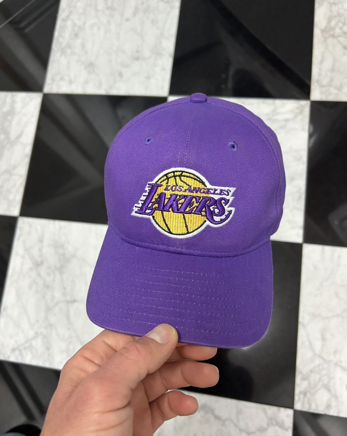NBA Lakers adjustable hat possible vintage Size ONE SIZE - 2 Thumbnail