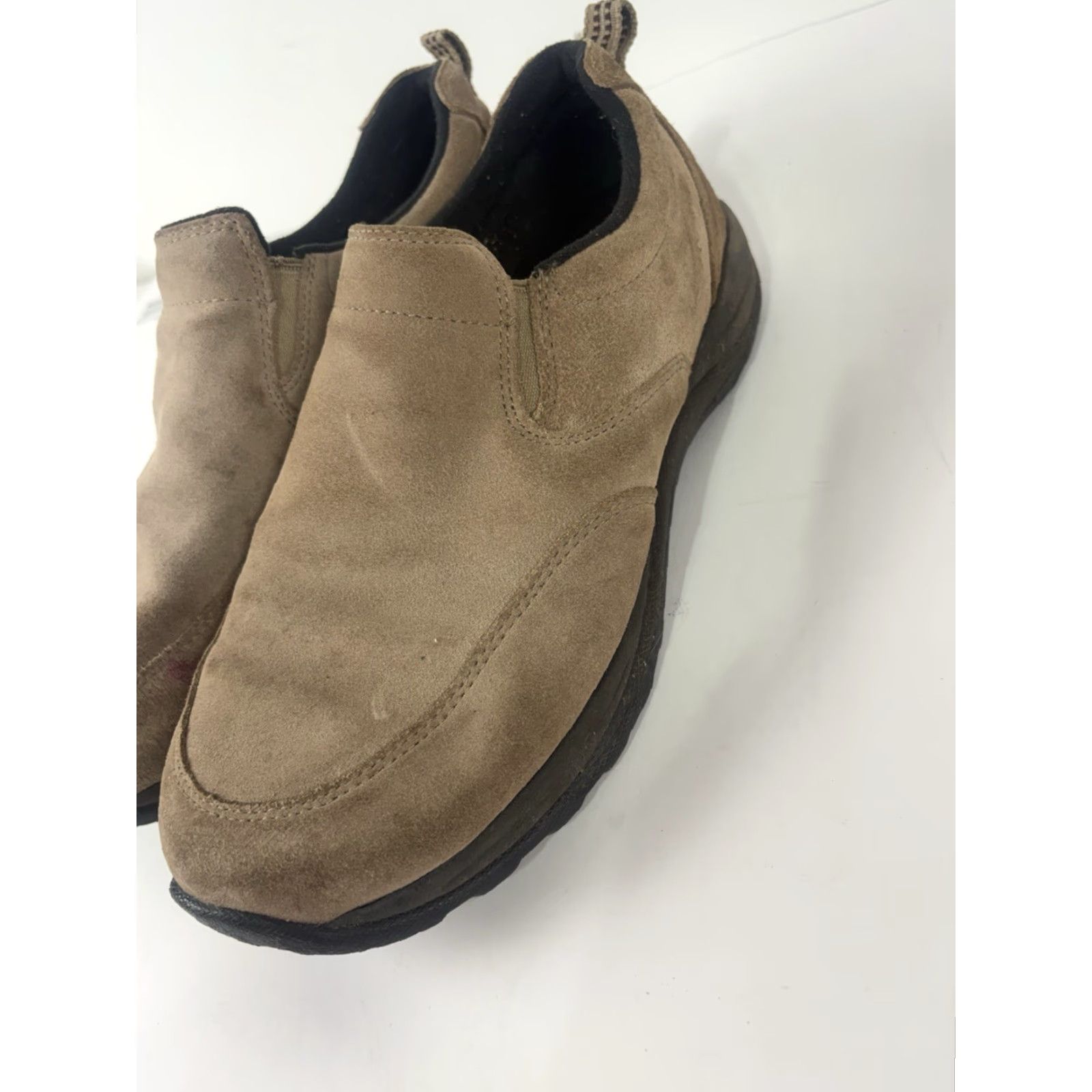 Vintage LL Bean Tan Suede Slip On Loafers Men’s 11W Size 11 Suede Upper Casual Loafer Footwear Size US 11 / EU 44 - 2 Thumbnail