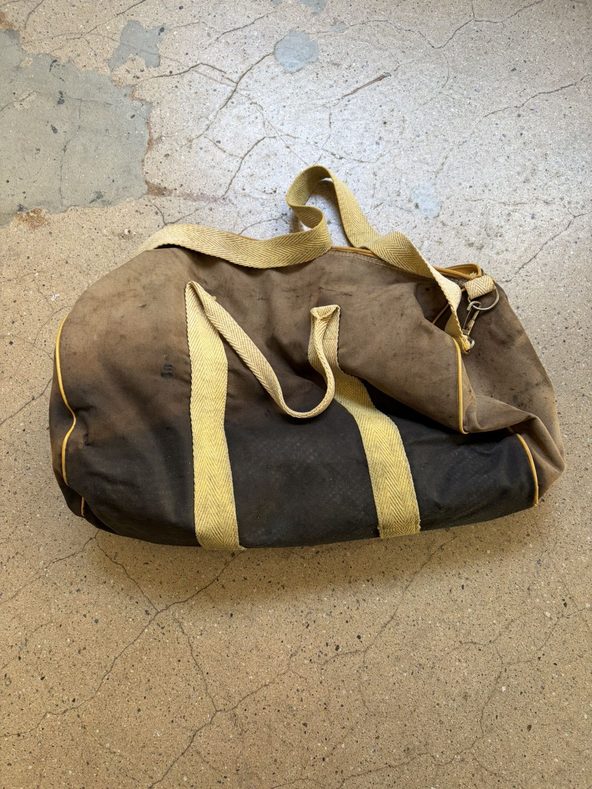 Vintage Thrashed Vintage Canvas Duffle Bag Size ONE SIZE - 4 Thumbnail