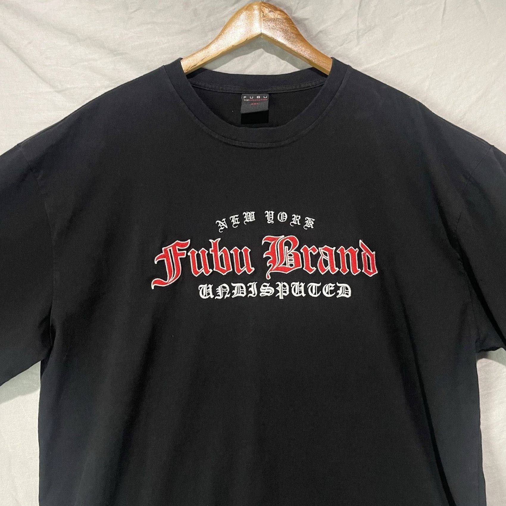 Fubu VINTAGE FUBU Shirt Mens 2XL Black Short Sleeve Embroidered New York Undisputed Size US XXL / EU 58 / 5 - 2 Thumbnail