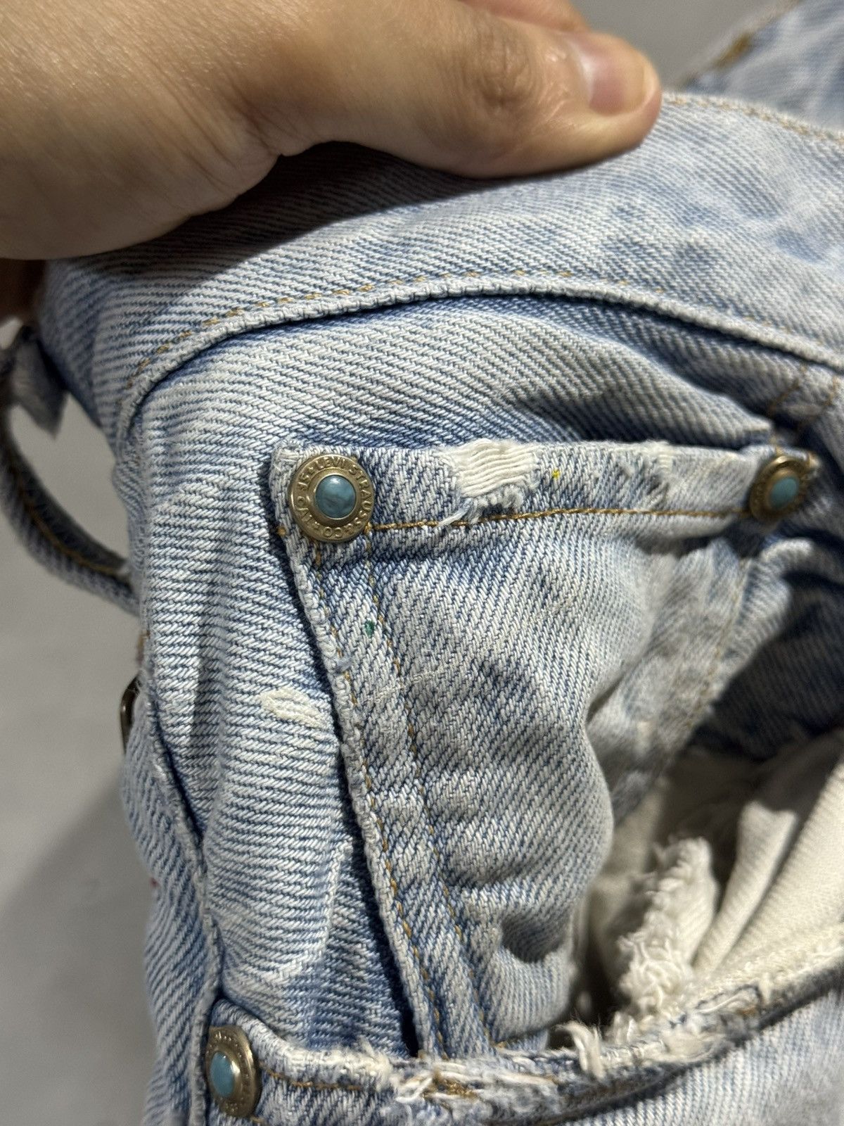 Fragment Design × Levi's Heavily Distressed Levis 505 x Fragment Design Selvedge Jean Size US 36 / EU 52 - 6 Thumbnail