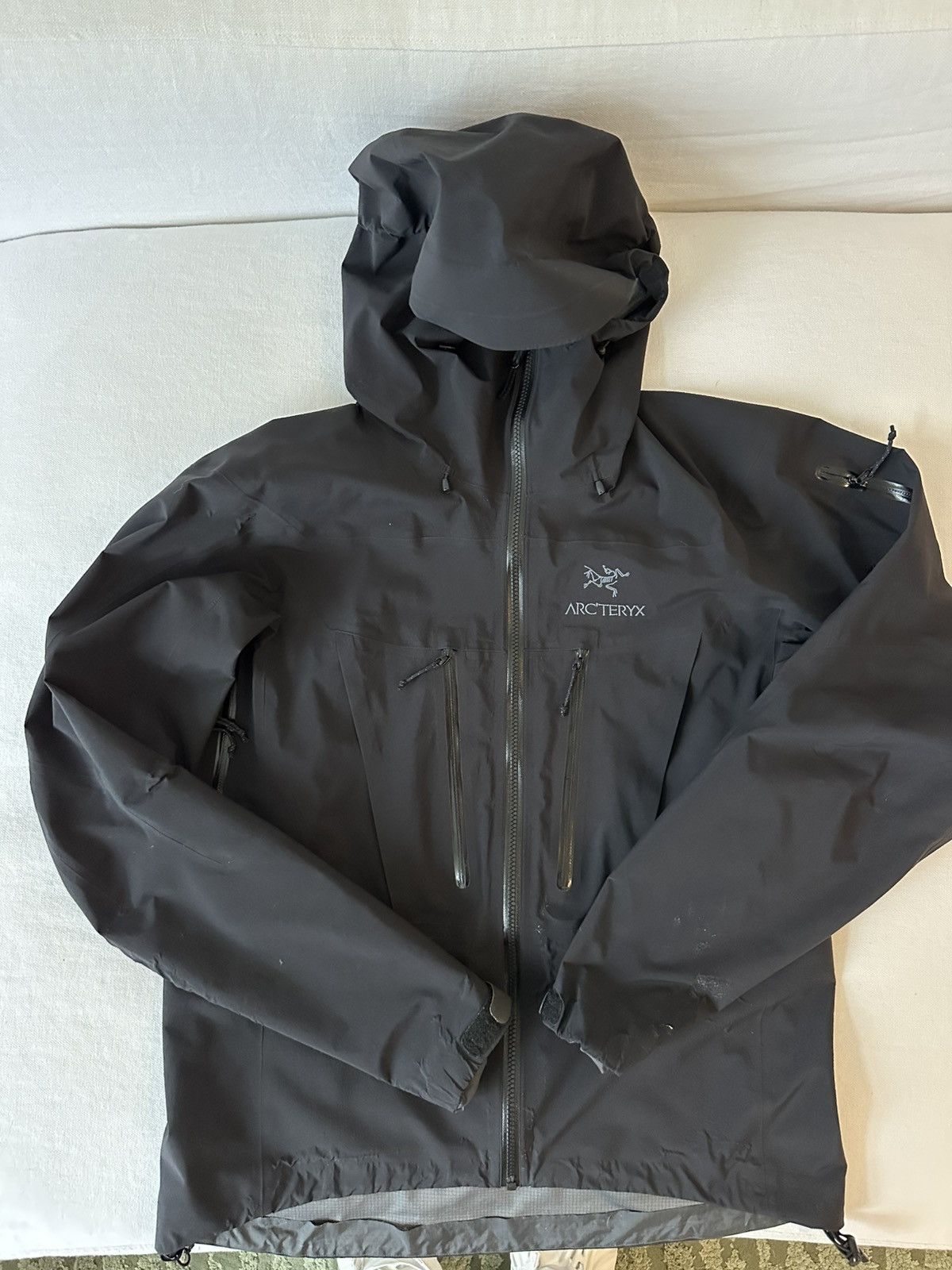 Arc'teryx Arcteryx Alpha SV Jacket Black | Grailed