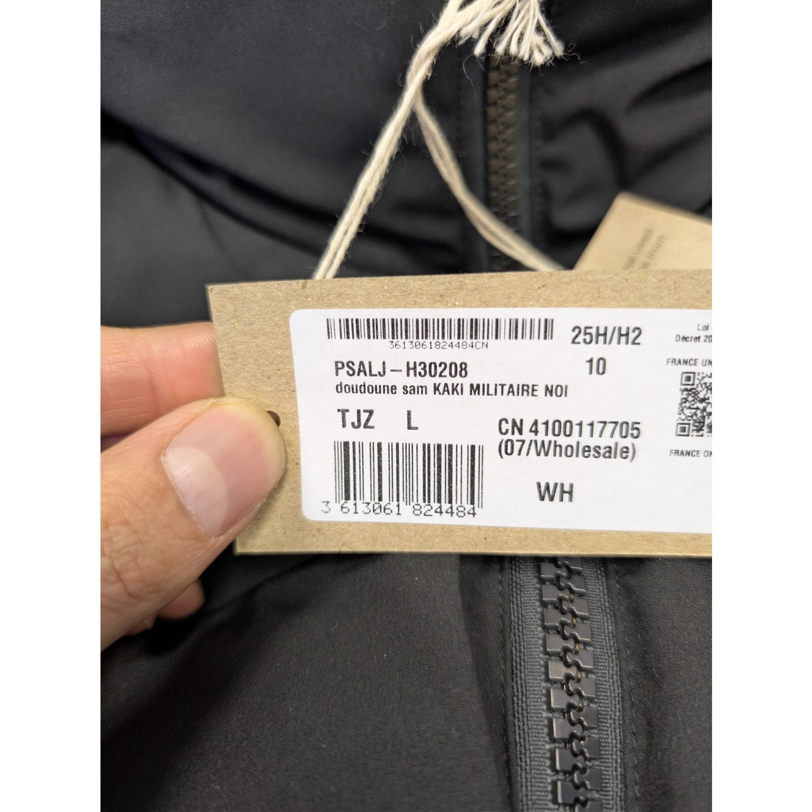 A.P.C. o1rshd1 Reversible Doudoune Sam Hoodie Jacket Kaki Military Size US L / EU 52-54 / 3 - 23 Thumbnail