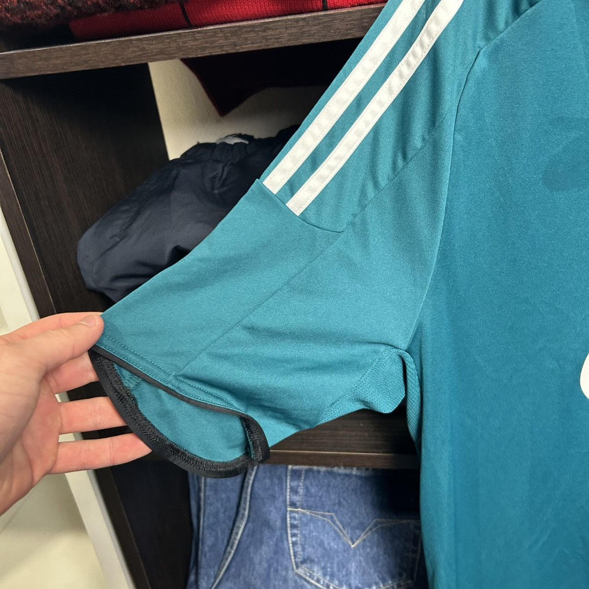 Adidas Vintage Adidas Liverpool 2008 home soccer jersey size L Size US L / EU 52-54 / 3 - 6 Thumbnail