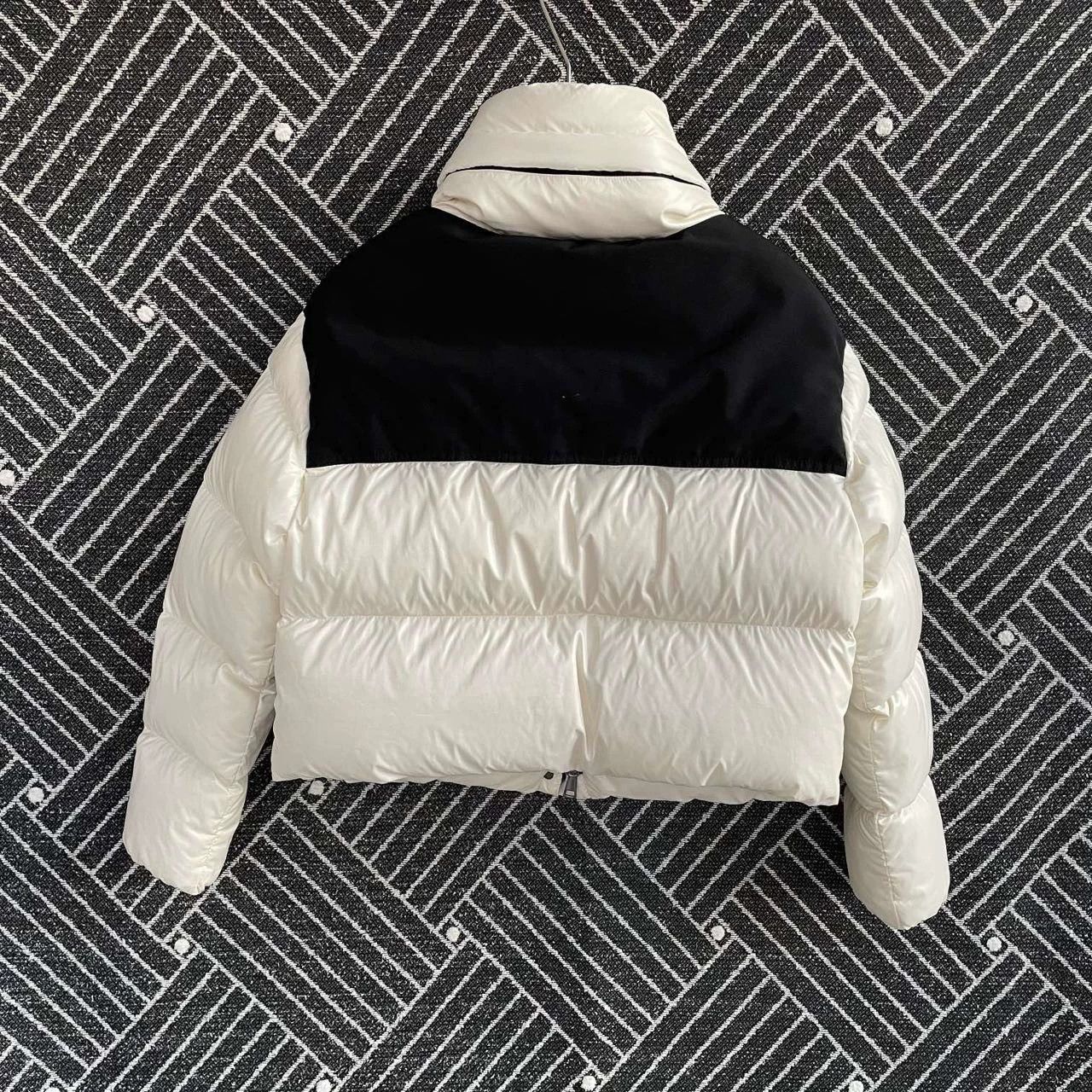 Moncler Moncler hooded glossy white down coat 0 Size XS / US 0-2 / IT 36-38 - 2 Thumbnail