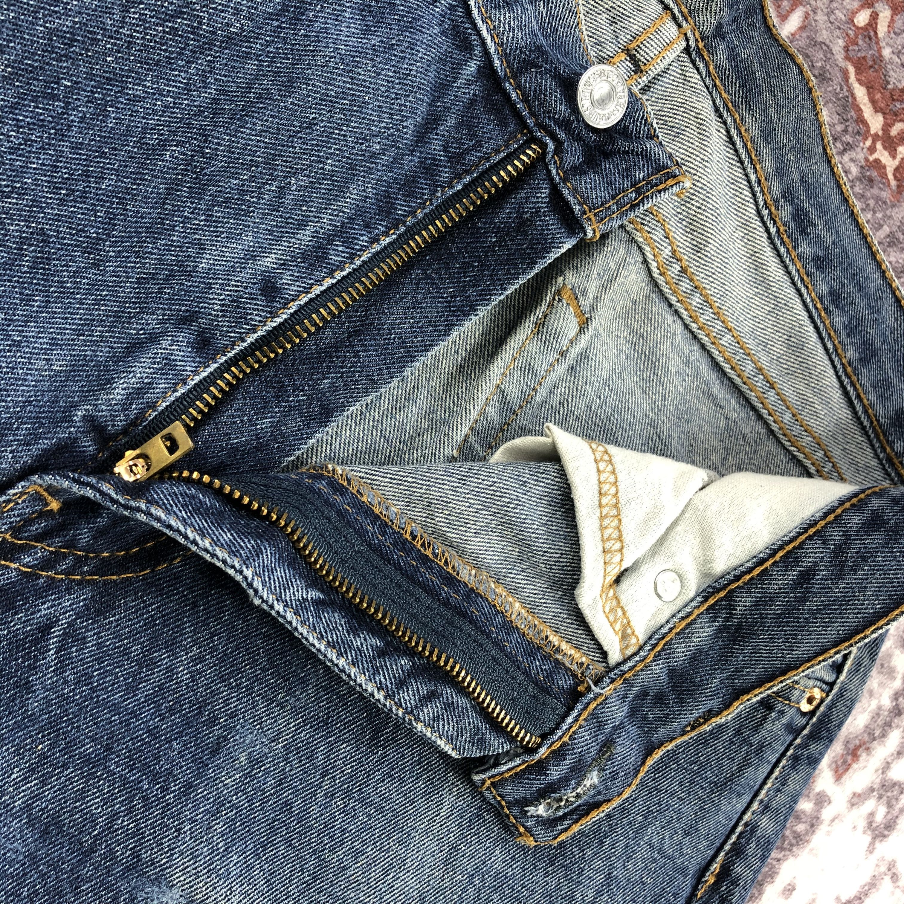 Levi's × Vintage Vintage Blue Wash Levis 505 Jeans-JM2681 Size US 34 / EU 50 - 10 Thumbnail