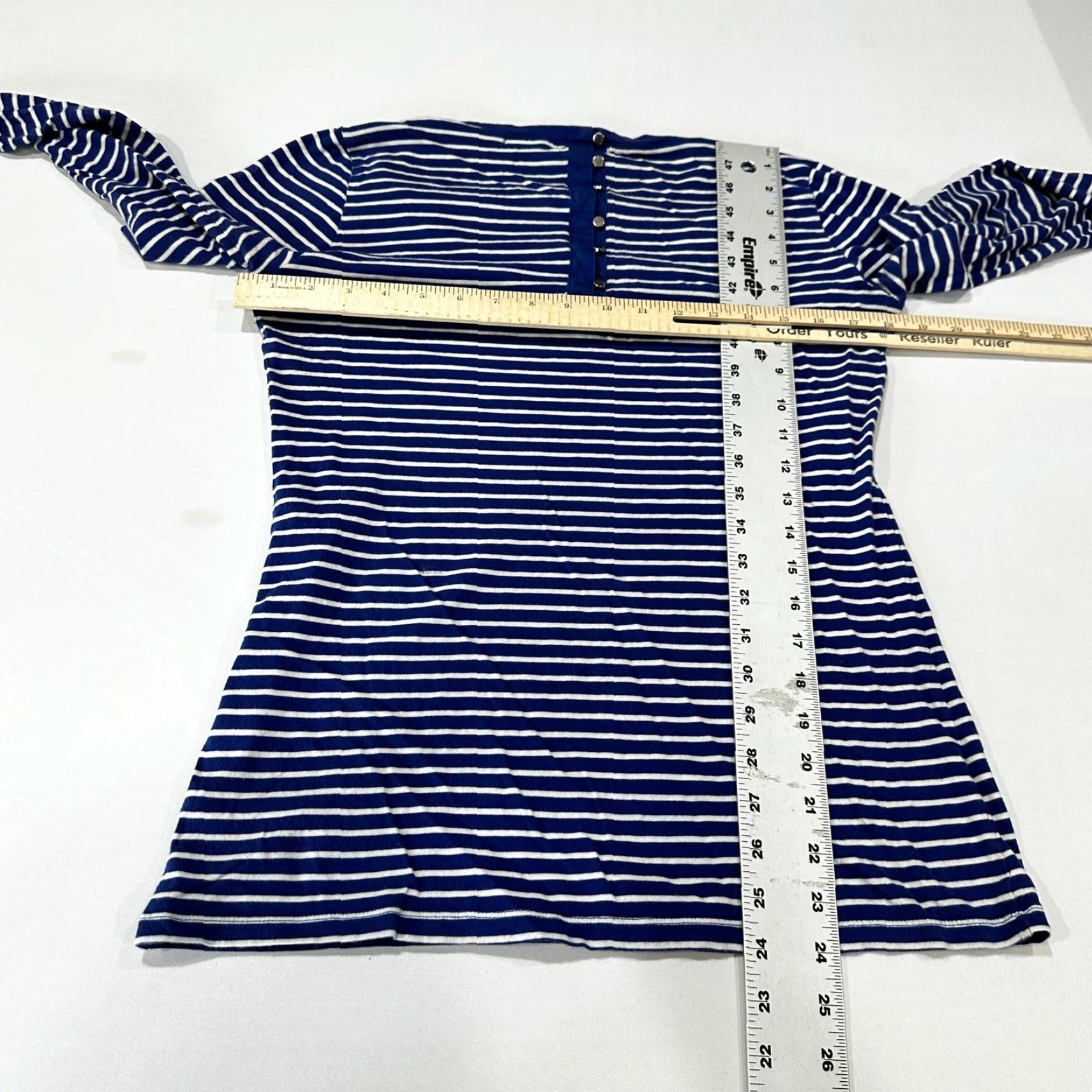Gap Gap Tee Shirt Women M Blue White Striped Long Sleeve Pilling Holes Vintage? No Minimalist Casual Modern T-Shirt Pullover Nonguarded Size M / US 6-8 / IT 42-44 - 7 Thumbnail