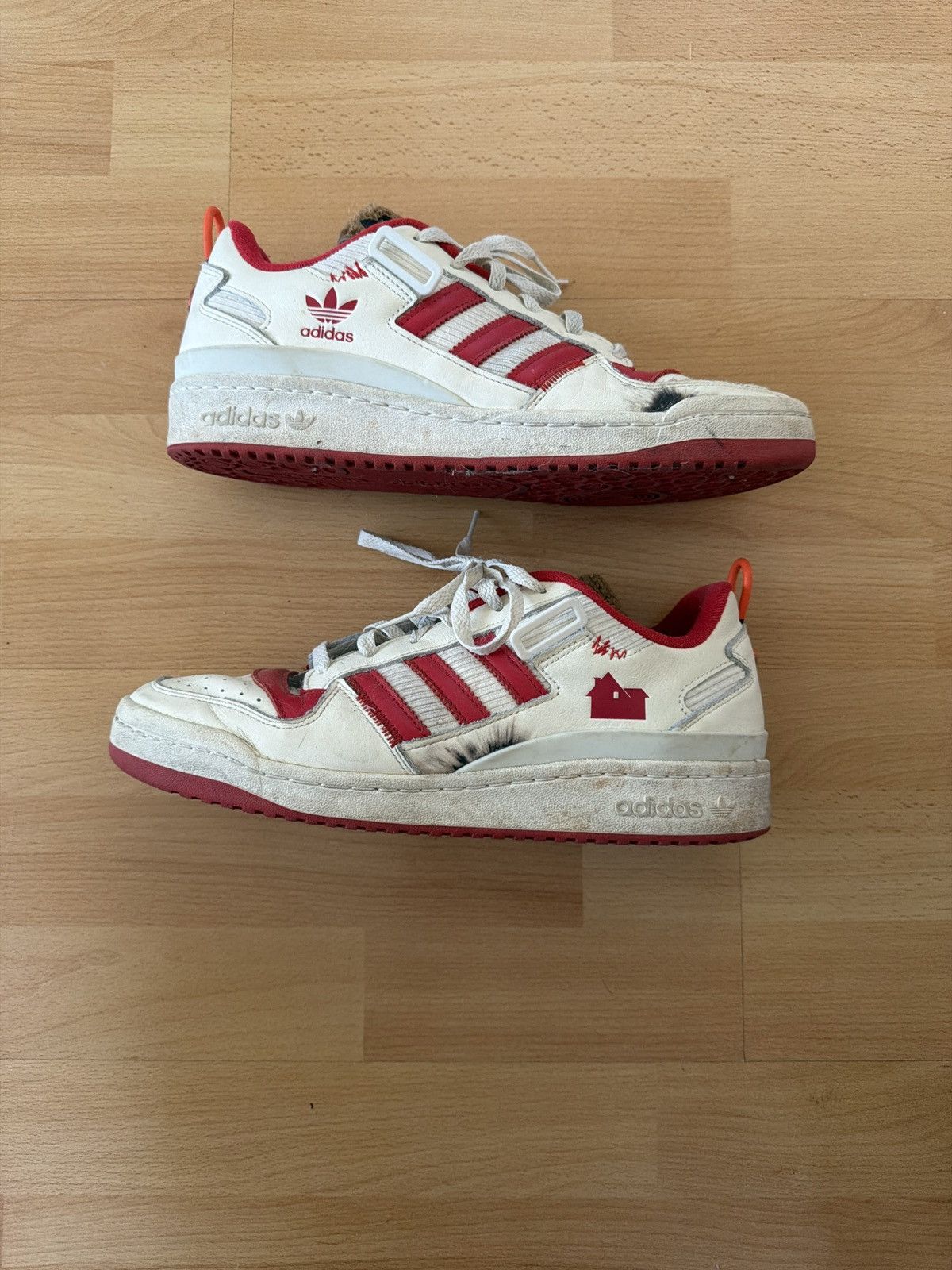 Adidas Adidas Home Alone Forum Size US 10 / EU 43 - 1 Thumbnail