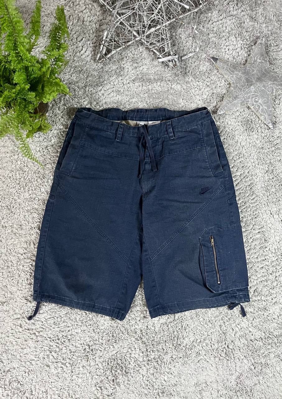 Nike × Vintage 00s Shorts Nike Streetwear Vintage Rare Cargo Logo Swoosh Size US 32 / EU 48 - 1 Thumbnail