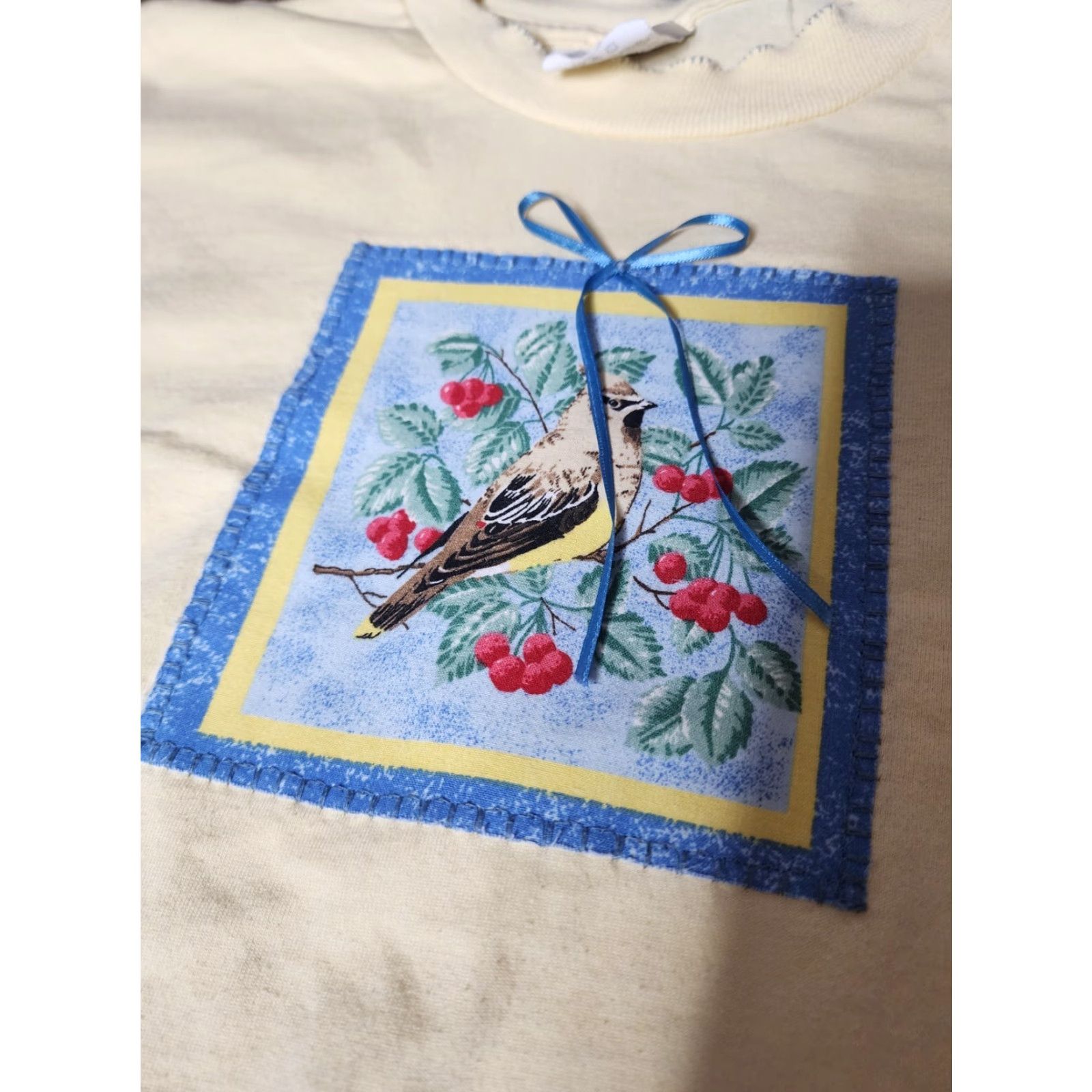 Fruit Of The Loom VINTAGE 90s Fruit of the Loom Yellow Patchwork T-Shirt M Casual Arts & Crafts Womens Size M / US 6-8 / IT 42-44 - 2 Thumbnail