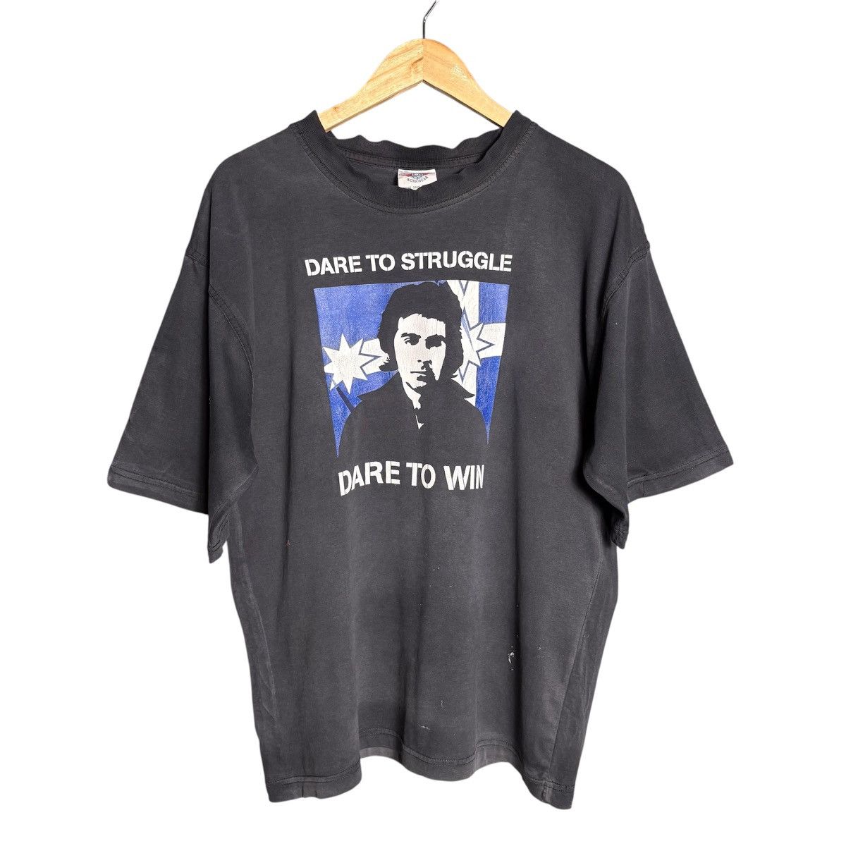 Vintage Vintage John Cummins Dare To Struggle Dare To Win T-Shirt Size US XL / EU 56 / 4 - 1 Thumbnail