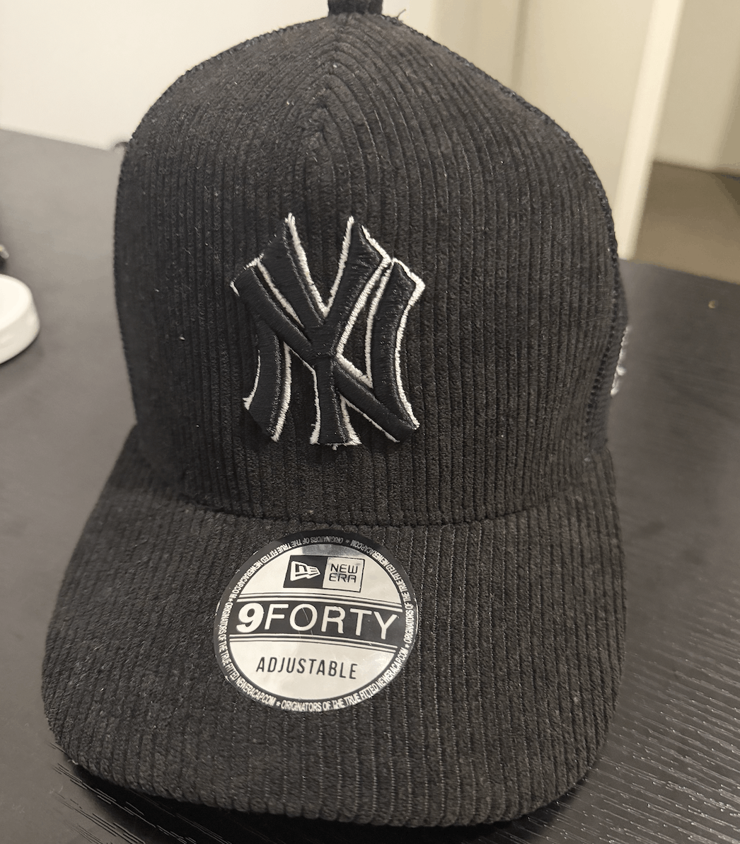 New Era New Era New York Yankees 9FORTY Corduroy Cap Size ONE SIZE - 1 Thumbnail