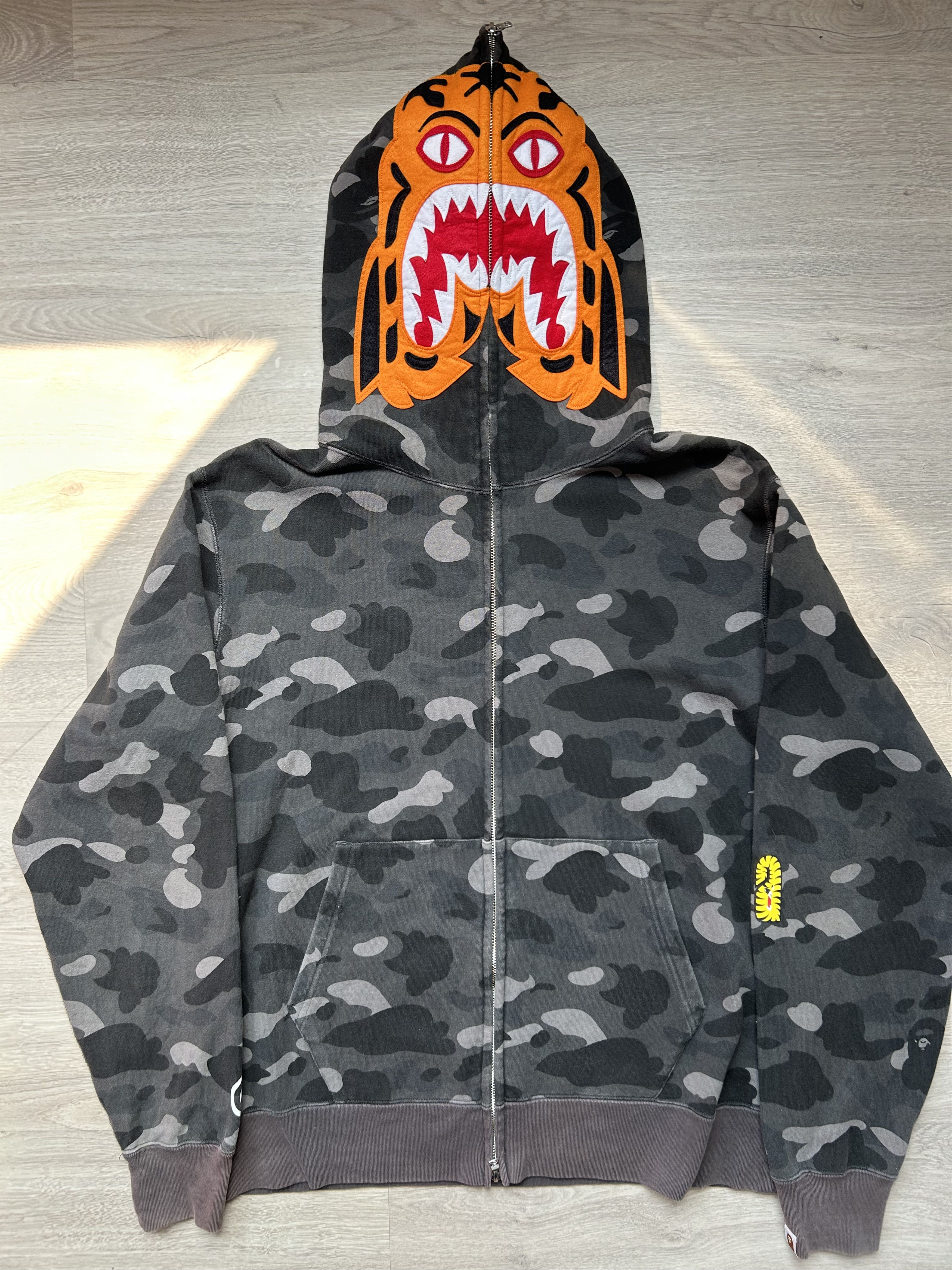 Bape Bape Tiger Camo Full Zip Hoodie [Size XXL] Size US XXL / EU 58 / 5 - 1 Thumbnail