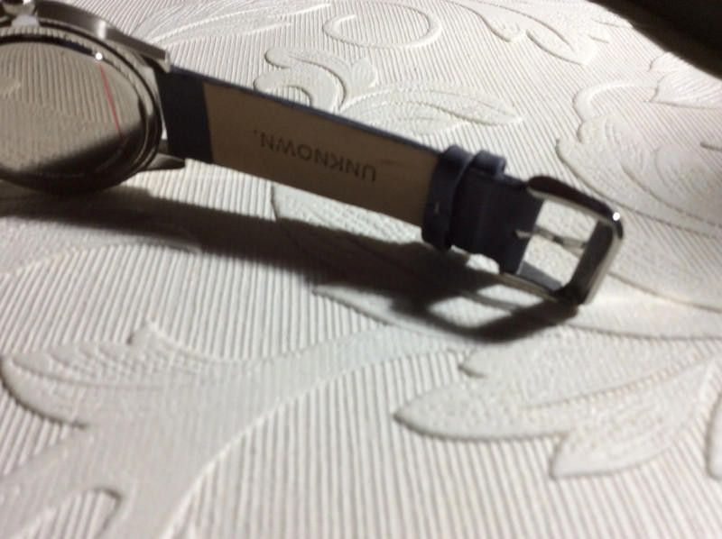 Designer Unknown men's silver dial leather strap watch Size ONE SIZE - 10 Thumbnail