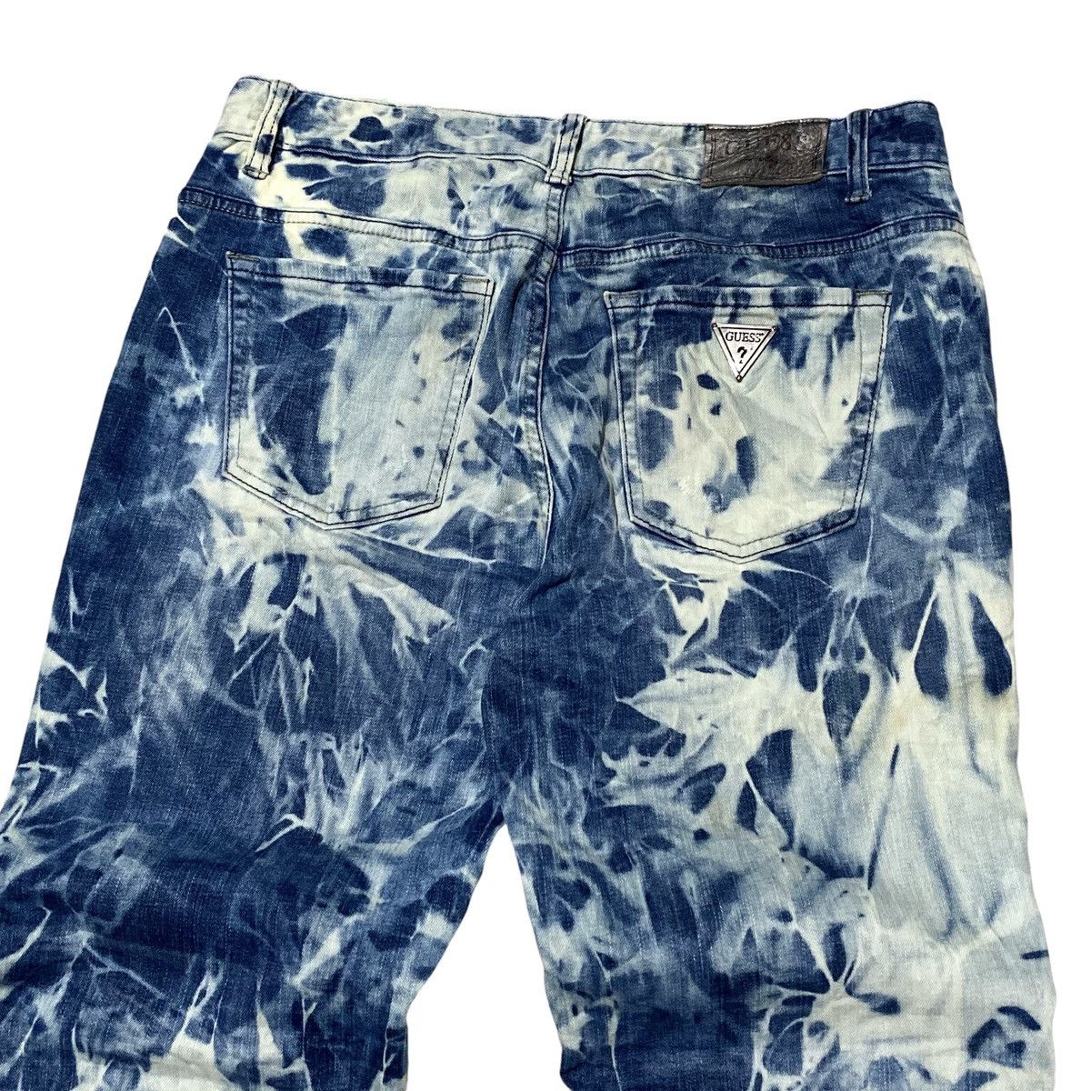 Japanese Brand 🔥SALE🔥 Guess acid washed jeans Size US 32 / EU 48 - 4 Thumbnail
