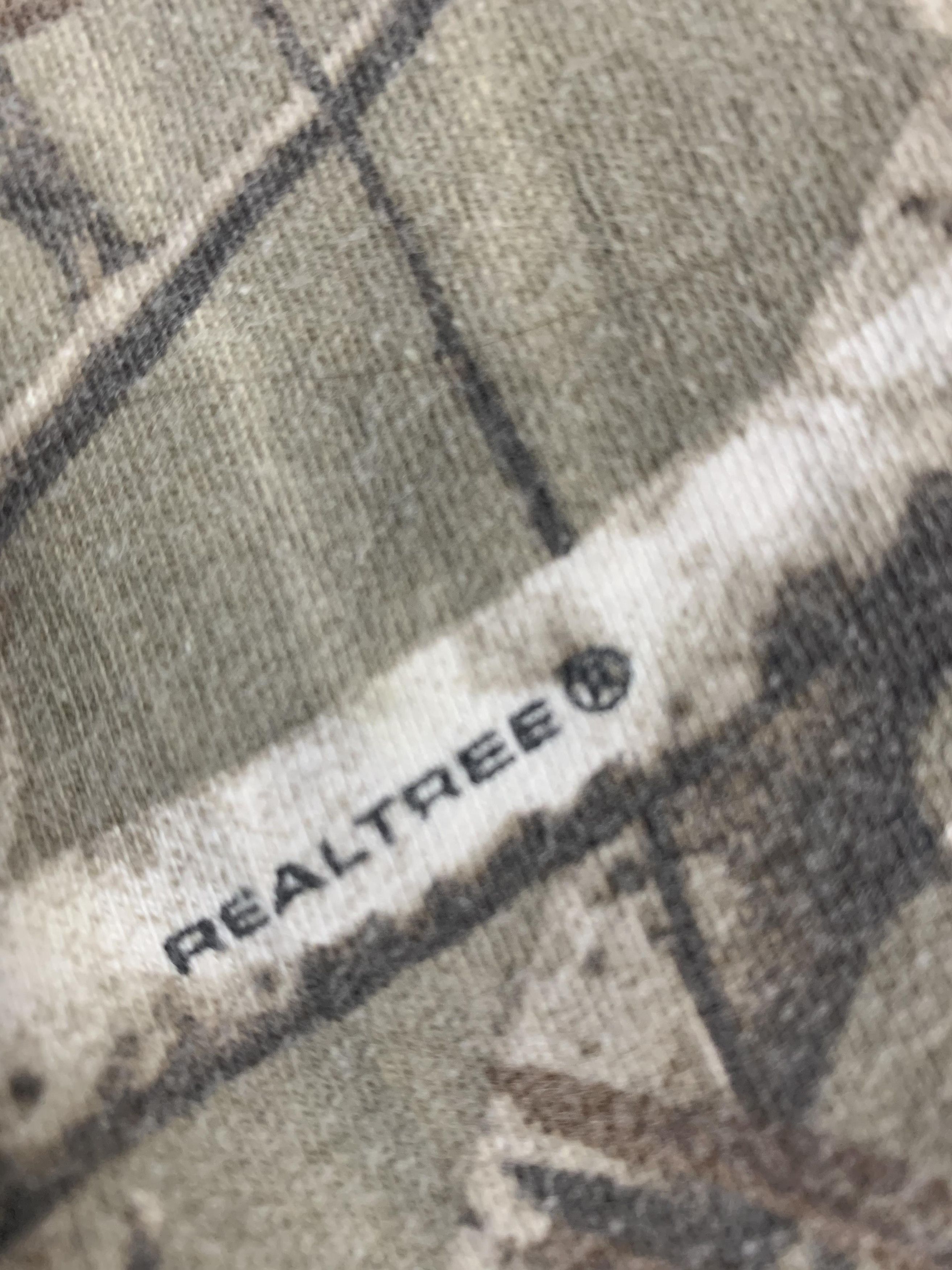 Realtree Vintage Realtree Camo Oversized Boxy BIGTshirt Size US XL / EU 56 / 4 - 6 Thumbnail