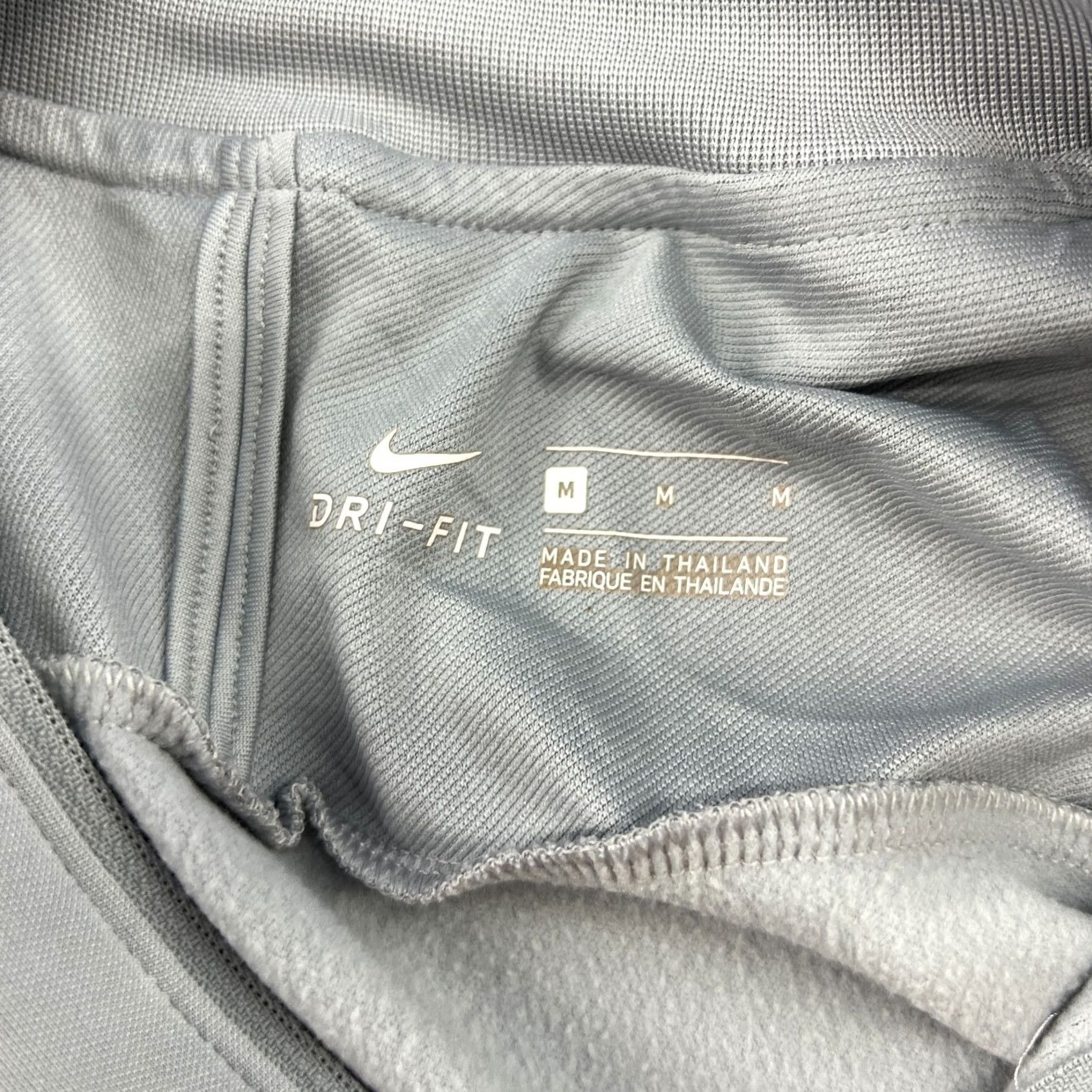 Nike Tottenharm 2018 2019 Drill Top 1/4 Zip Mens Medium Football Nike Training Gray Shirt Sports Football Nike Mens M Gray Size US M / EU 48-50 / 2 - 6 Thumbnail