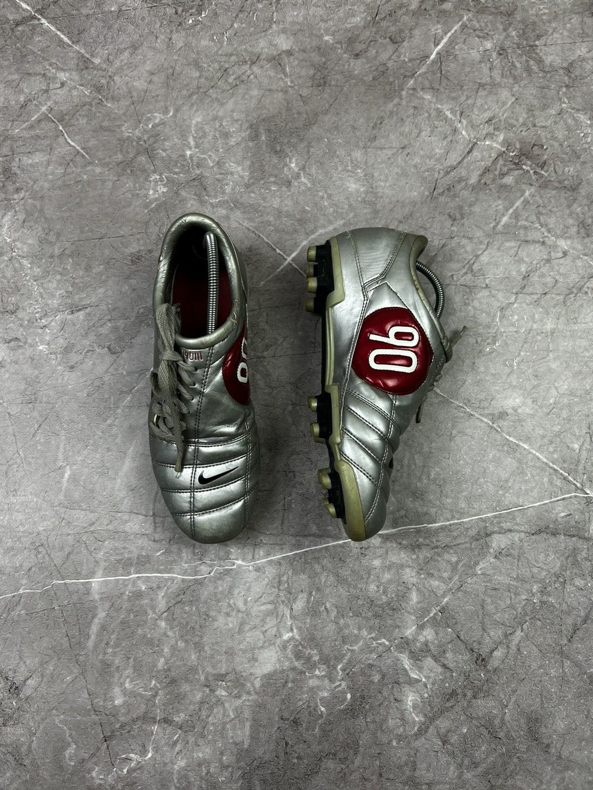 Nike Vintage Nike total 90 soccer boots size 7 Size US 7 / EU 40 - 2 Thumbnail