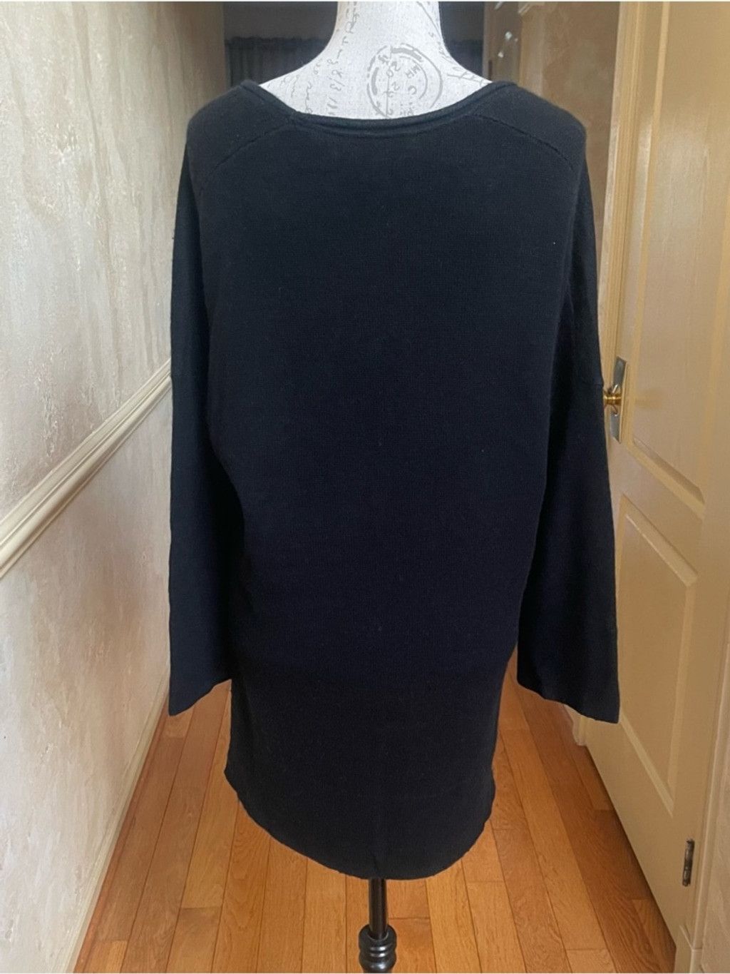 INHABIT Inhabit Cashmere Linen Blend Black V-Neck Tunic Sweater Sz M Size M / US 6-8 / IT 42-44 - 3 Thumbnail