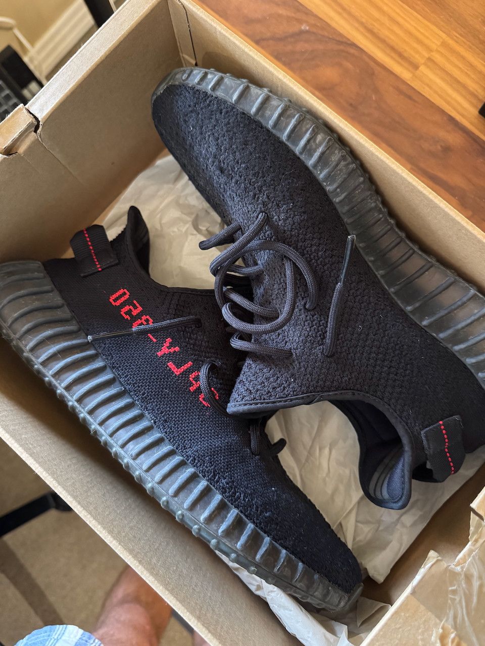 Yeezy Boost 350 V2 Bred