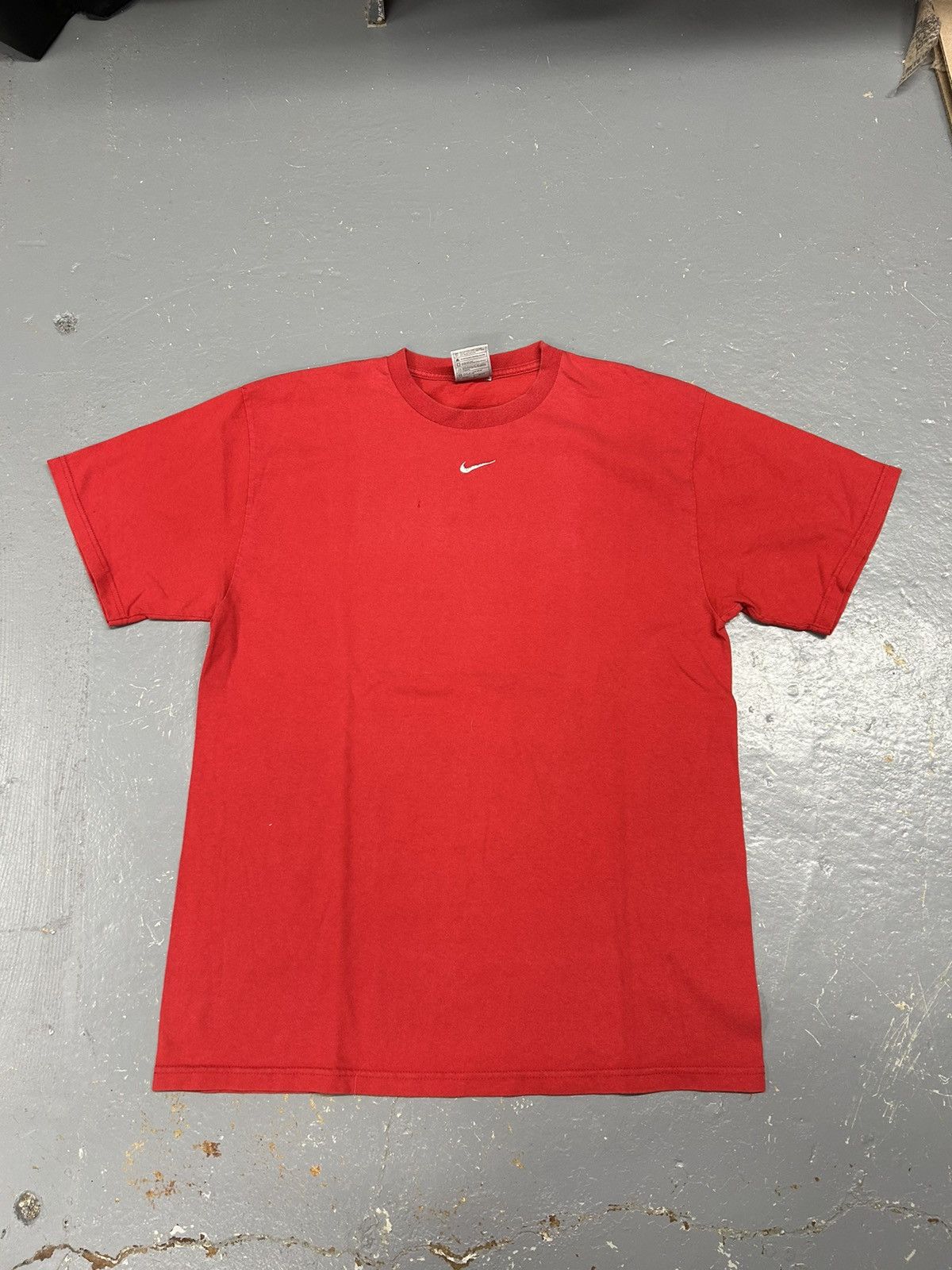 Nike × Vintage Crazy Vintage Y2K Essential Red Nike Center Swoosh Tee Shirt Size US L / EU 52-54 / 3 - 1 Thumbnail
