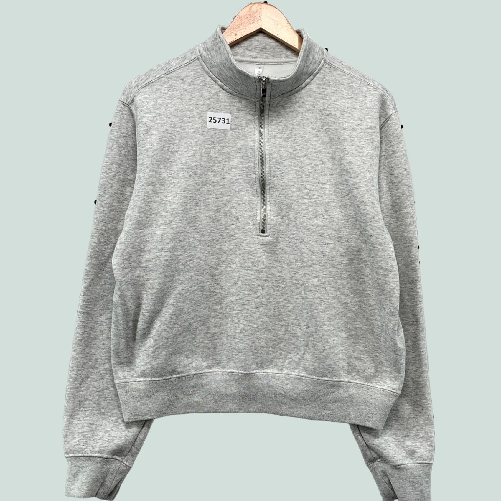Fabletics Fabletics Pullover Sweatshirt Gray Womens Large Crop Long Sleeve 1/2 Zip Size L / US 10 / IT 46 - 1 Thumbnail
