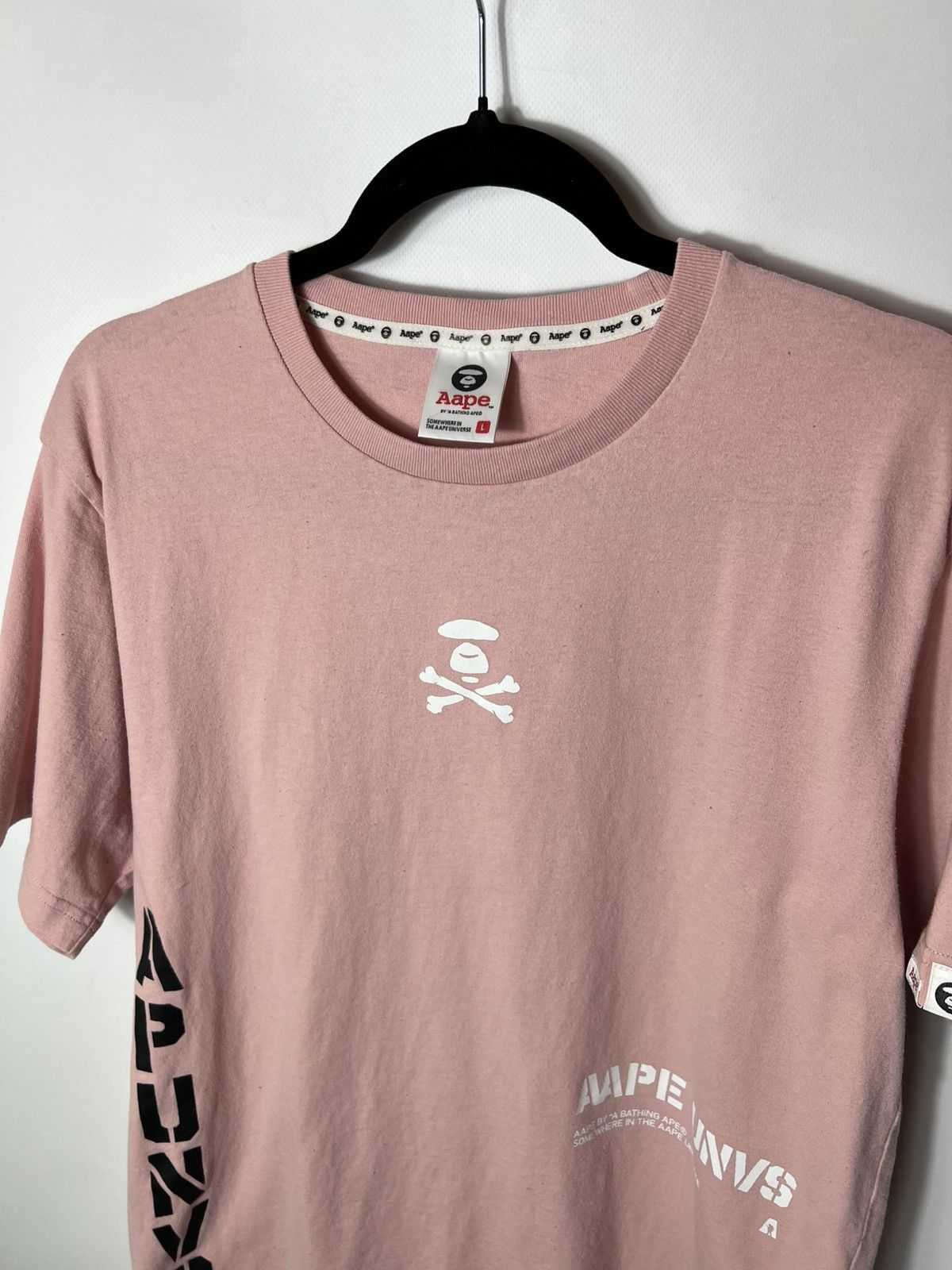 Aape Vintage streetwear y2k A bathing ape bape pink T-shirt Size US L / EU 52-54 / 3 - 2 Thumbnail