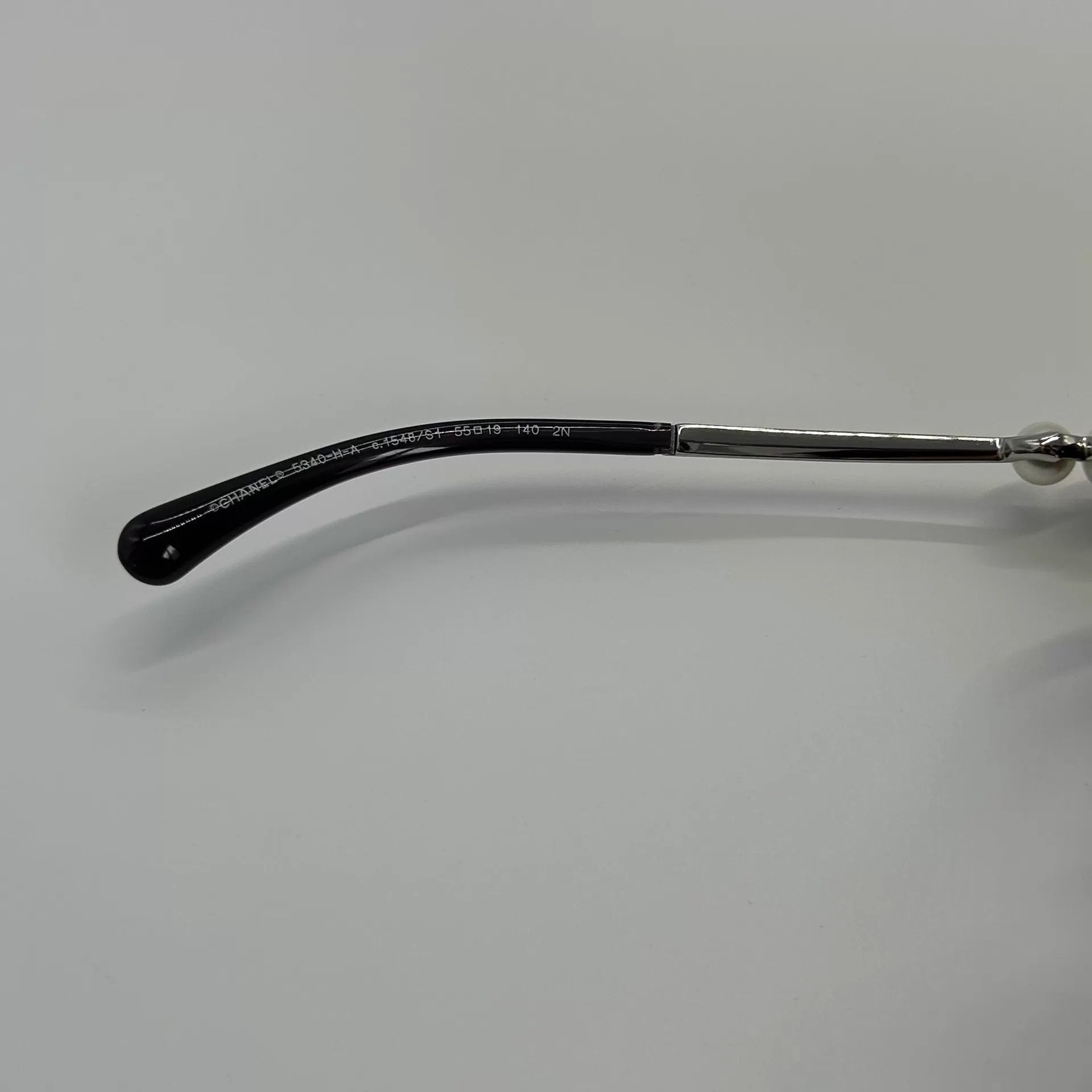 Chanel CHANEL Pearl Sunglasses - Perfect Condition, Case Size ONE SIZE - 4 Thumbnail
