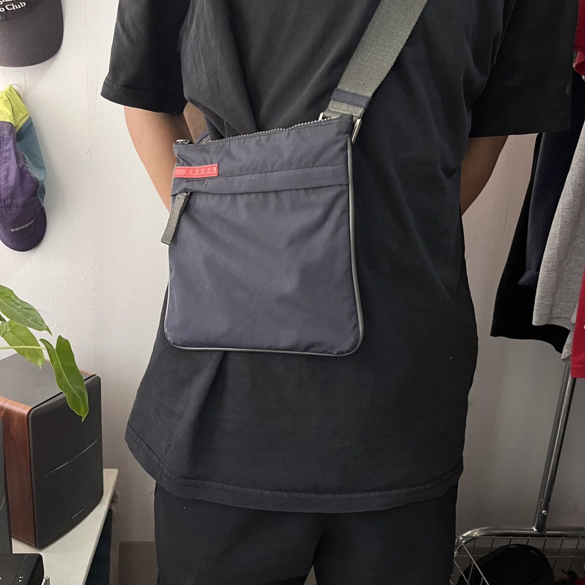 Prada 2000s Prada sport mini slingbag (include the card 2001) Size ONE SIZE - 4 Thumbnail
