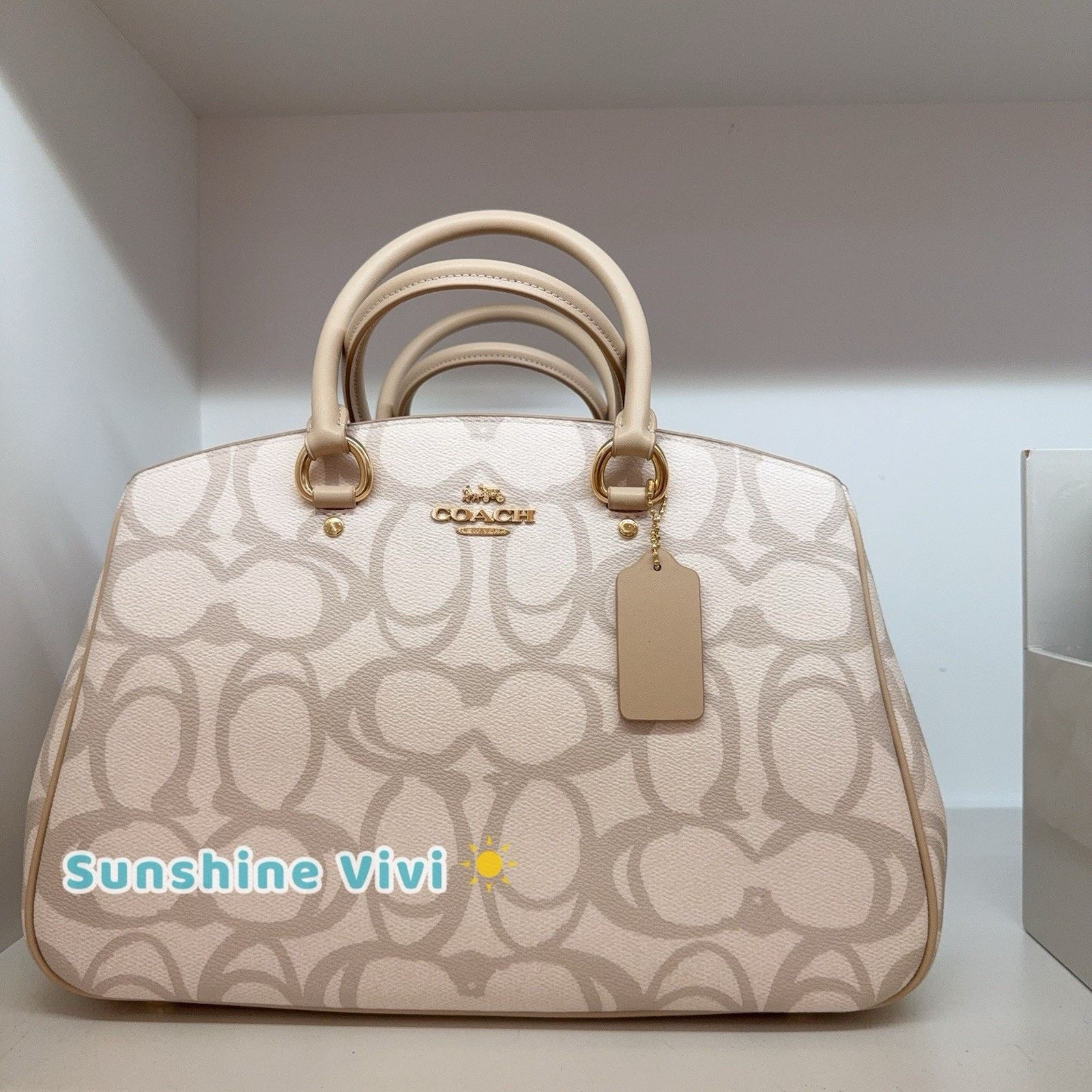 Coach NWT Coach Savannah Carryall Bag In Sketch Gold/Ivory CBH92 Size ONE SIZE - 1 Thumbnail