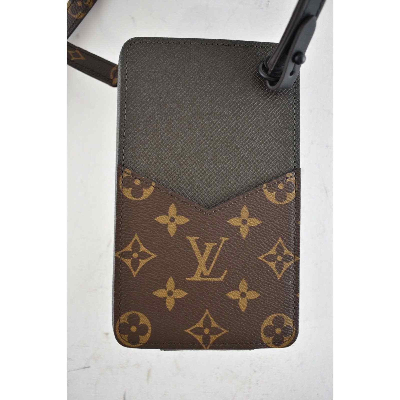 Louis Vuitton Louis Vuitton Brown Monogram LV Logo Crossbody Shoulder Bag Size ONE SIZE - 8 Thumbnail