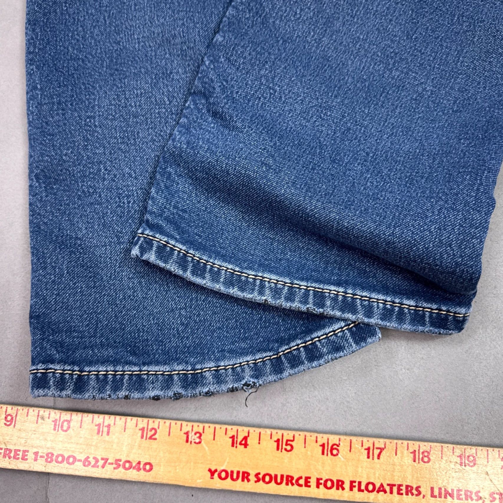 Silver Jeans Co. Silver Jeans Grayson 36x32 Blue Jeans Regular Adult Mens Distressed Stretch 5-Pocket Denim Cotton Blend Medium Wash Vintage No Size US 34 / EU 50 - 6 Thumbnail
