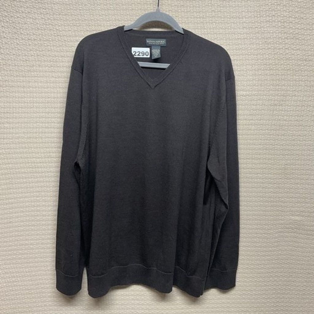 Banana Republic NWOT Banana Republic Merino Wool V-neck Sweater Men 2XL Size US XXL / EU 58 / 5 - 1 Thumbnail