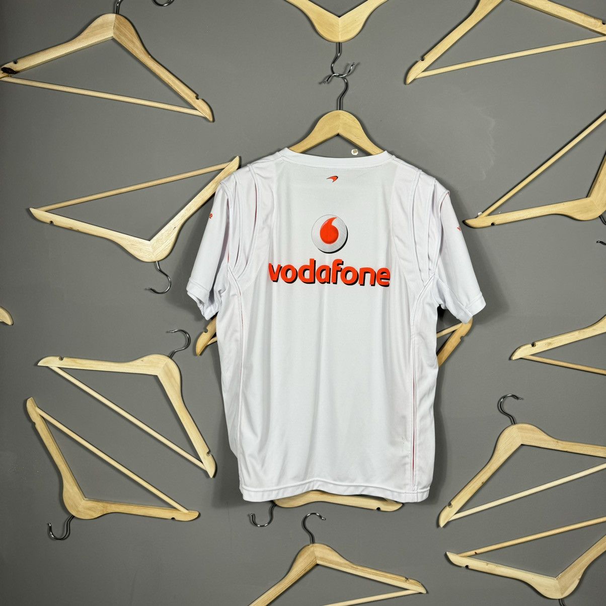 Mercedes-Benz Vintage Vodafone McLaren Mercedes #1 Alonso Racing Jersey Size US L / EU 52-54 / 3 - 2 Thumbnail