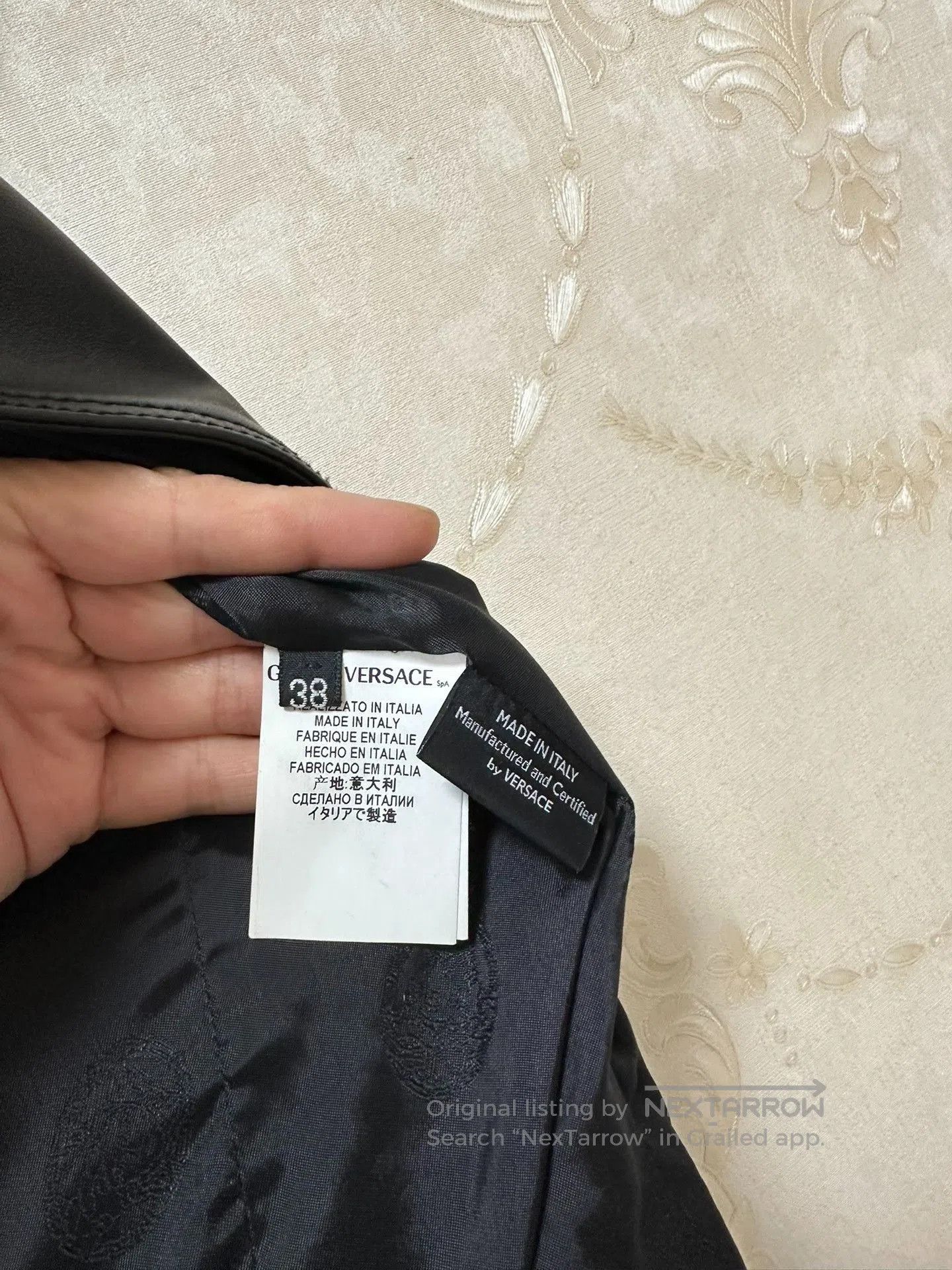 Versace Versace Classic Leather Jacket. Size M / US 6-8 / IT 42-44 - 4 Thumbnail